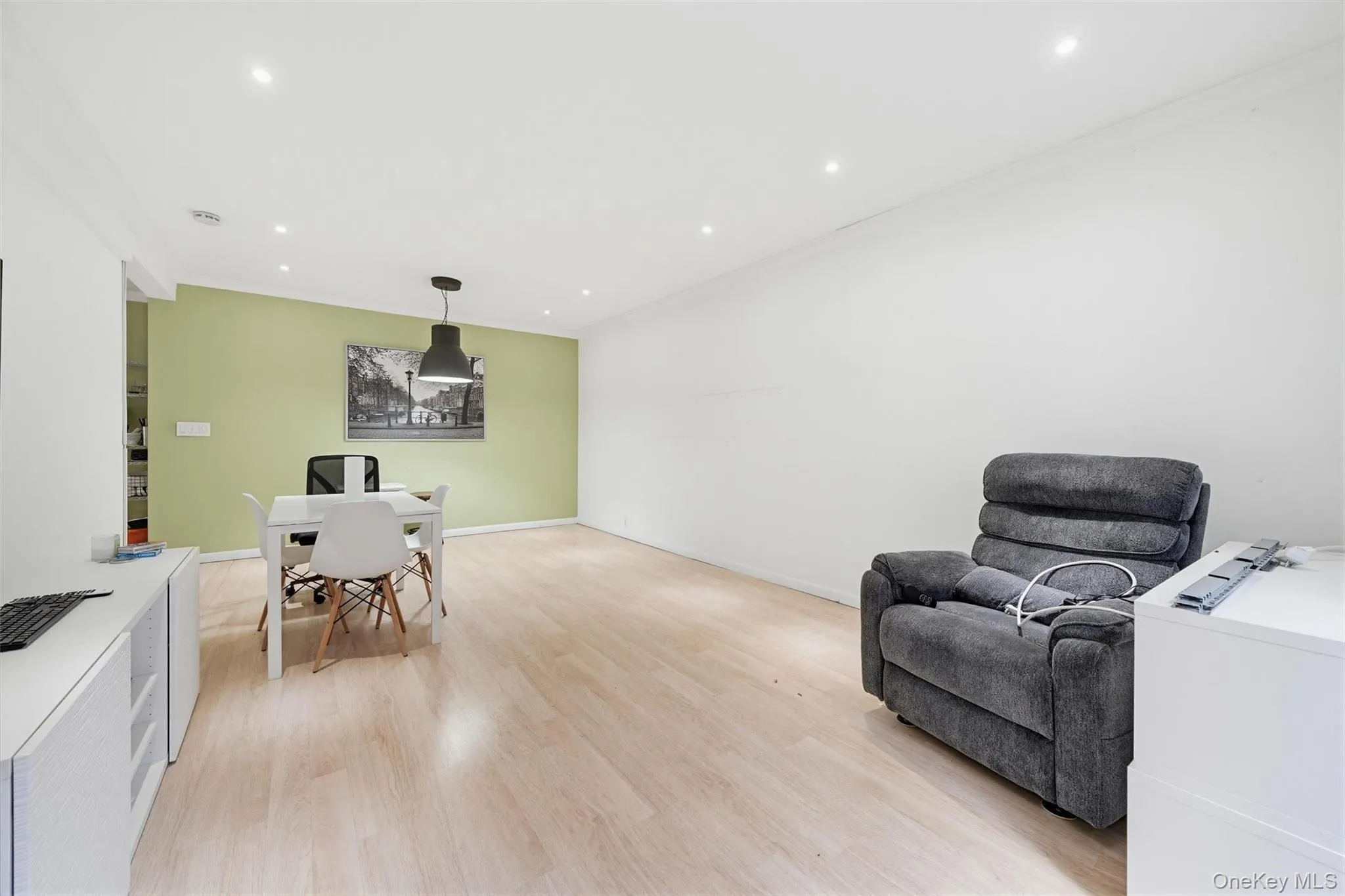 10 Broadway, White Plains, NY, 1 Bedroom Bedrooms, 4 Rooms Rooms,1 BathroomBathrooms,Residential,For Rent,Broadway,0,982539 10 Broadway, White Plains, NY, 1 Bedroom Bedrooms, 4 Rooms Rooms,1 BathroomBathrooms,Residential,For Rent,Broadway,0,982539