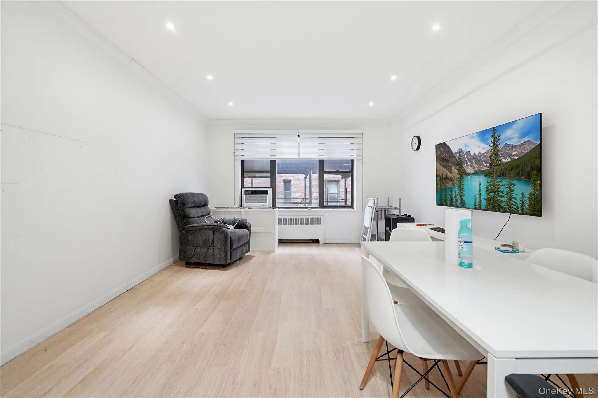 10 Broadway, White Plains, NY, 1 Bedroom Bedrooms, 4 Rooms Rooms,1 BathroomBathrooms,Residential,For Rent,Broadway,0,982539 10 Broadway, White Plains, NY, 1 Bedroom Bedrooms, 4 Rooms Rooms,1 BathroomBathrooms,Residential,For Rent,Broadway,0,982539