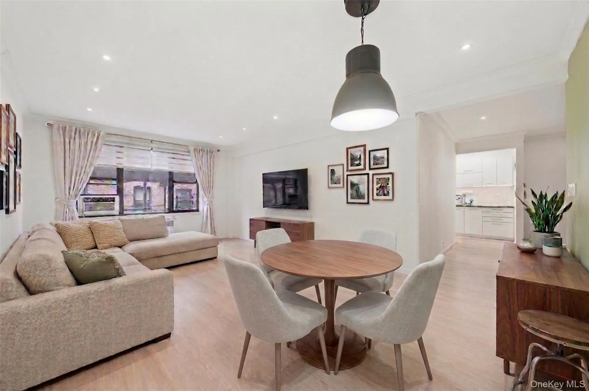 10 Broadway, White Plains, NY, 1 Bedroom Bedrooms, 4 Rooms Rooms,1 BathroomBathrooms,Residential,For Rent,Broadway,0,982539 10 Broadway, White Plains, NY, 1 Bedroom Bedrooms, 4 Rooms Rooms,1 BathroomBathrooms,Residential,For Rent,Broadway,0,982539