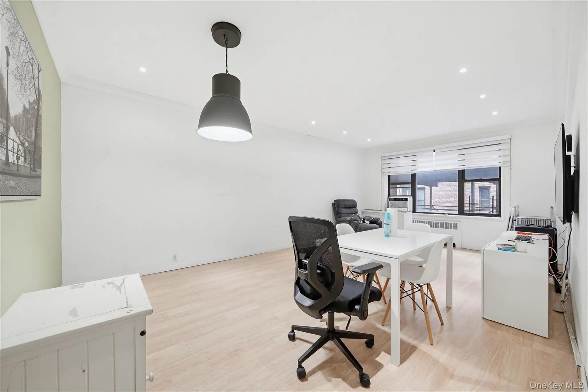10 Broadway, White Plains, NY, 1 Bedroom Bedrooms, 4 Rooms Rooms,1 BathroomBathrooms,Residential,For Rent,Broadway,0,982539 10 Broadway, White Plains, NY, 1 Bedroom Bedrooms, 4 Rooms Rooms,1 BathroomBathrooms,Residential,For Rent,Broadway,0,982539