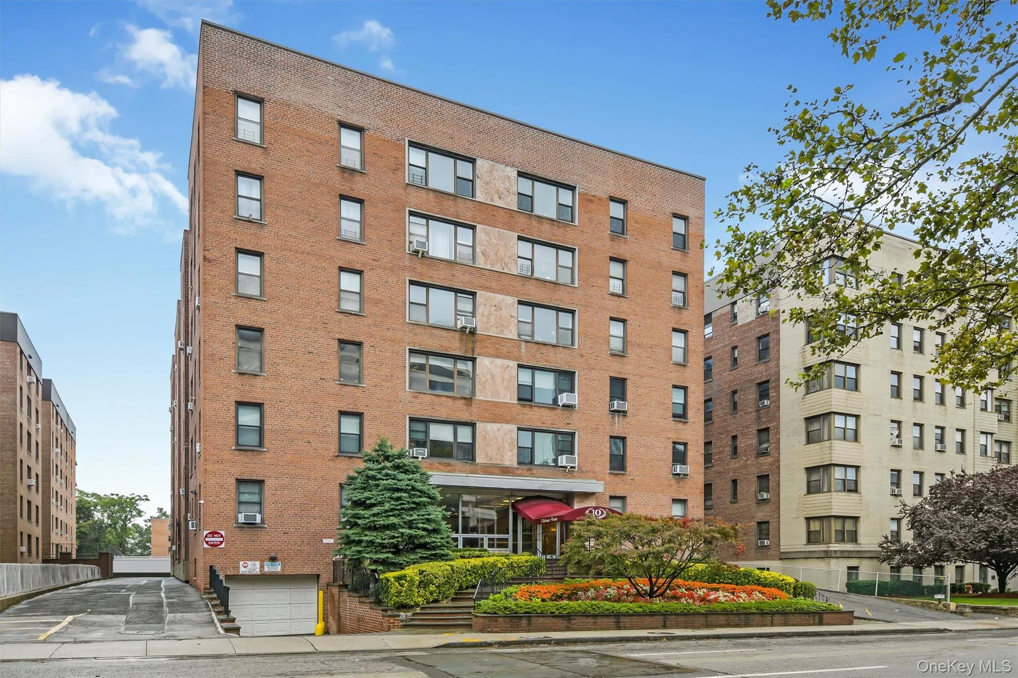 10 Broadway, White Plains, NY, 1 Bedroom Bedrooms, 4 Rooms Rooms,1 BathroomBathrooms,Residential,For Rent,Broadway,0,982539 10 Broadway, White Plains, NY, 1 Bedroom Bedrooms, 4 Rooms Rooms,1 BathroomBathrooms,Residential,For Rent,Broadway,0,982539