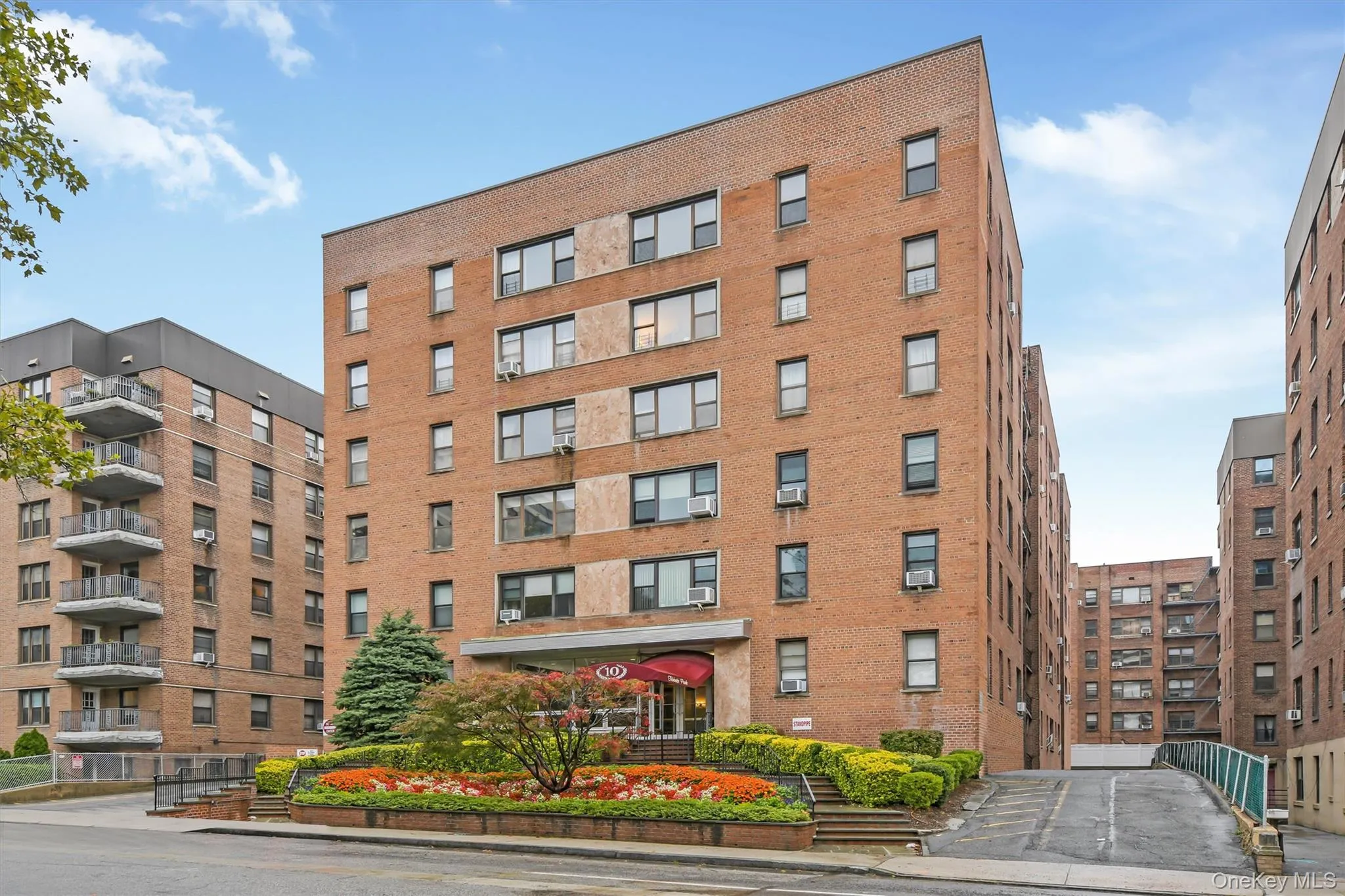 10 Broadway, White Plains, NY, 1 Bedroom Bedrooms, 4 Rooms Rooms,1 BathroomBathrooms,Residential,For Rent,Broadway,0,982539 10 Broadway, White Plains, NY, 1 Bedroom Bedrooms, 4 Rooms Rooms,1 BathroomBathrooms,Residential,For Rent,Broadway,0,982539