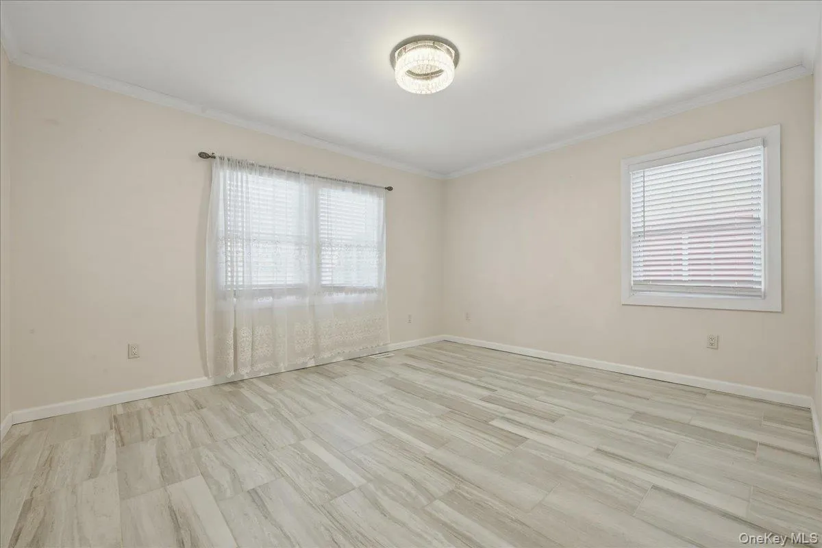 18 Durham Road, North Hempstead, NY, 4 Bedrooms Bedrooms, 8 Rooms Rooms,2 BathroomsBathrooms,Residential Lease,For Rent,Durham,0,982549 18 Durham Road, North Hempstead, NY, 4 Bedrooms Bedrooms, 8 Rooms Rooms,2 BathroomsBathrooms,Residential Lease,For Rent,Durham,0,982549