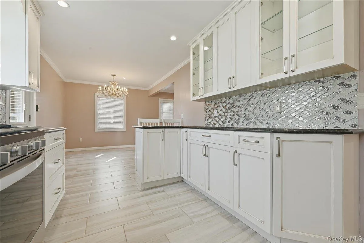 18 Durham Road, North Hempstead, NY, 4 Bedrooms Bedrooms, 8 Rooms Rooms,2 BathroomsBathrooms,Residential Lease,For Rent,Durham,0,982549 18 Durham Road, North Hempstead, NY, 4 Bedrooms Bedrooms, 8 Rooms Rooms,2 BathroomsBathrooms,Residential Lease,For Rent,Durham,0,982549