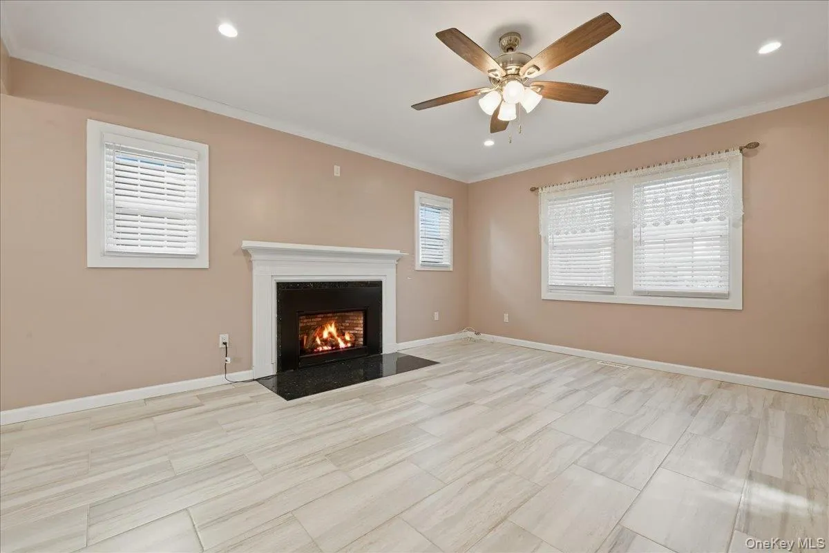 18 Durham Road, North Hempstead, NY, 4 Bedrooms Bedrooms, 8 Rooms Rooms,2 BathroomsBathrooms,Residential Lease,For Rent,Durham,0,982549 18 Durham Road, North Hempstead, NY, 4 Bedrooms Bedrooms, 8 Rooms Rooms,2 BathroomsBathrooms,Residential Lease,For Rent,Durham,0,982549