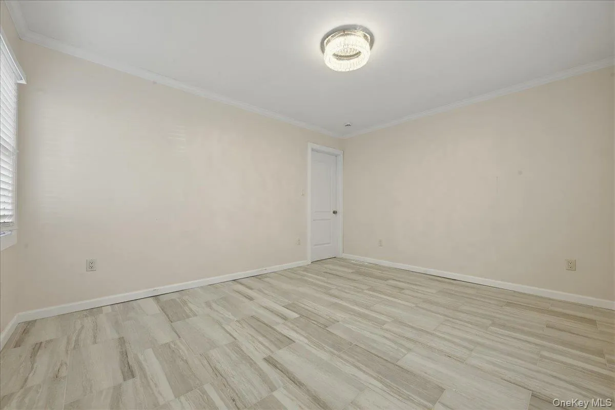 18 Durham Road, North Hempstead, NY, 4 Bedrooms Bedrooms, 8 Rooms Rooms,2 BathroomsBathrooms,Residential Lease,For Rent,Durham,0,982549 18 Durham Road, North Hempstead, NY, 4 Bedrooms Bedrooms, 8 Rooms Rooms,2 BathroomsBathrooms,Residential Lease,For Rent,Durham,0,982549