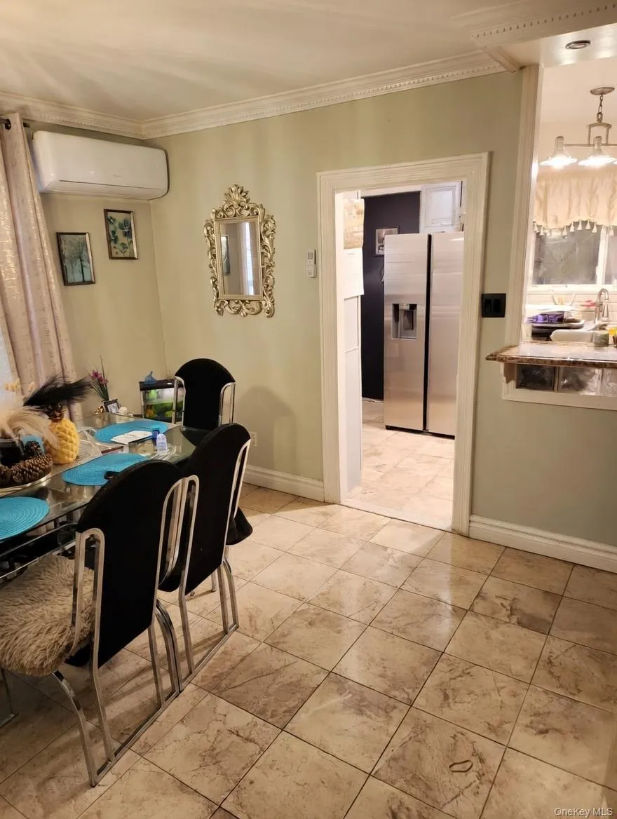 4223 Gunther Avenue, New York, NY, 3 Bedrooms Bedrooms, 13 Rooms Rooms,2 BathroomsBathrooms,Residential,For Rent,Gunther,0,982551 4223 Gunther Avenue, New York, NY, 3 Bedrooms Bedrooms, 13 Rooms Rooms,2 BathroomsBathrooms,Residential,For Rent,Gunther,0,982551