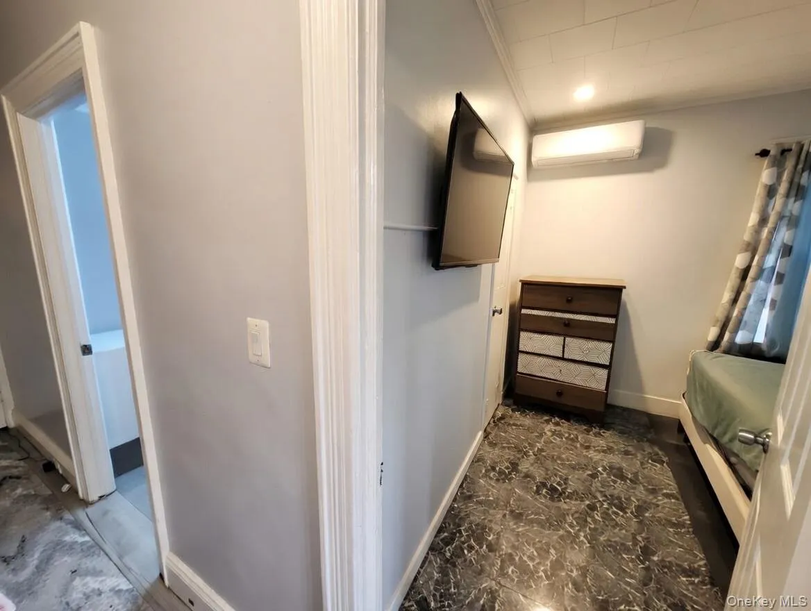 4223 Gunther Avenue, New York, NY, 3 Bedrooms Bedrooms, 13 Rooms Rooms,2 BathroomsBathrooms,Residential,For Rent,Gunther,0,982551 4223 Gunther Avenue, New York, NY, 3 Bedrooms Bedrooms, 13 Rooms Rooms,2 BathroomsBathrooms,Residential,For Rent,Gunther,0,982551