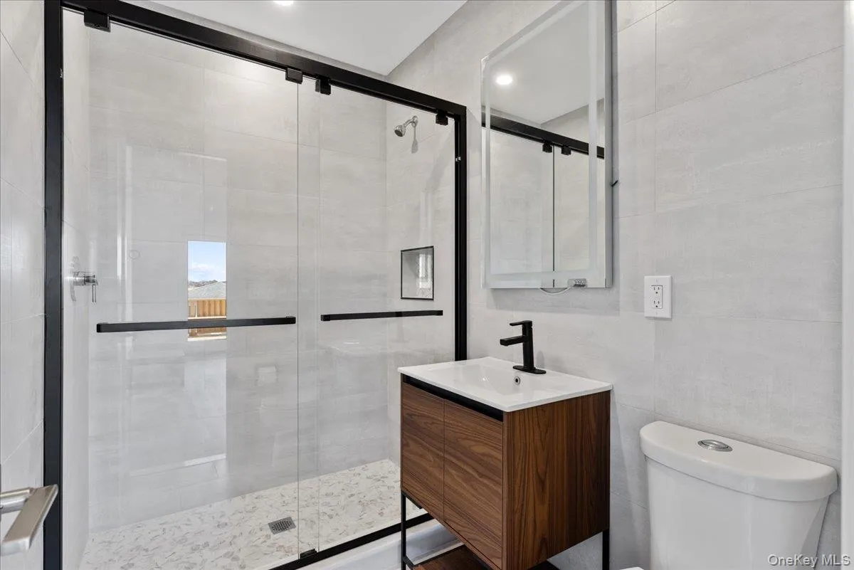 73 Tiana Road, Southampton, NY, 2 Bedrooms Bedrooms, 4 Rooms Rooms,1 BathroomBathrooms,Residential Lease,For Rent,Tiana,0,982558 73 Tiana Road, Southampton, NY, 2 Bedrooms Bedrooms, 4 Rooms Rooms,1 BathroomBathrooms,Residential Lease,For Rent,Tiana,0,982558