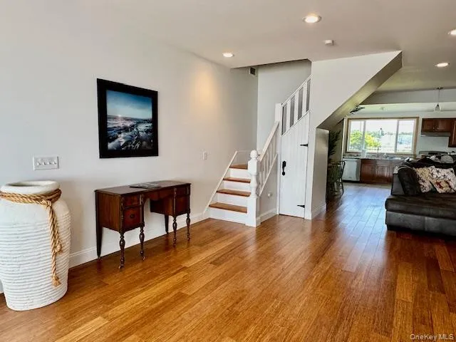 2898 Edgemere Drive, Rochester, NY, 3 Bedrooms Bedrooms, 11 Rooms Rooms,2 BathroomsBathrooms,Residential Lease,For Rent,Edgemere,0,982561 2898 Edgemere Drive, Rochester, NY, 3 Bedrooms Bedrooms, 11 Rooms Rooms,2 BathroomsBathrooms,Residential Lease,For Rent,Edgemere,0,982561