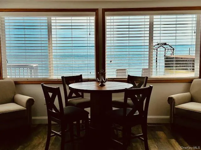 2898 Edgemere Drive, Rochester, NY, 3 Bedrooms Bedrooms, 11 Rooms Rooms,2 BathroomsBathrooms,Residential Lease,For Rent,Edgemere,0,982561 2898 Edgemere Drive, Rochester, NY, 3 Bedrooms Bedrooms, 11 Rooms Rooms,2 BathroomsBathrooms,Residential Lease,For Rent,Edgemere,0,982561