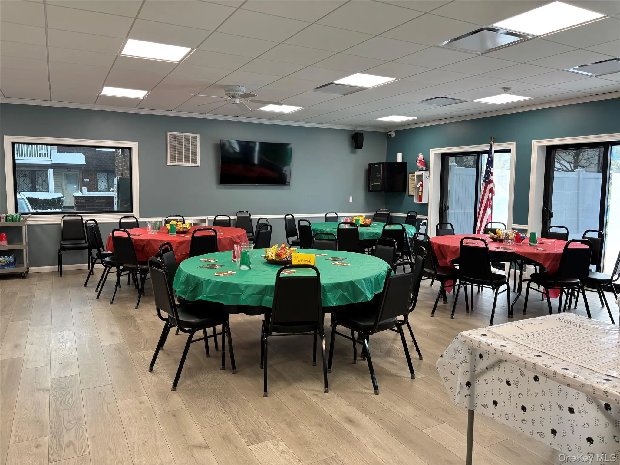 CLUBROOM CLUBROOM