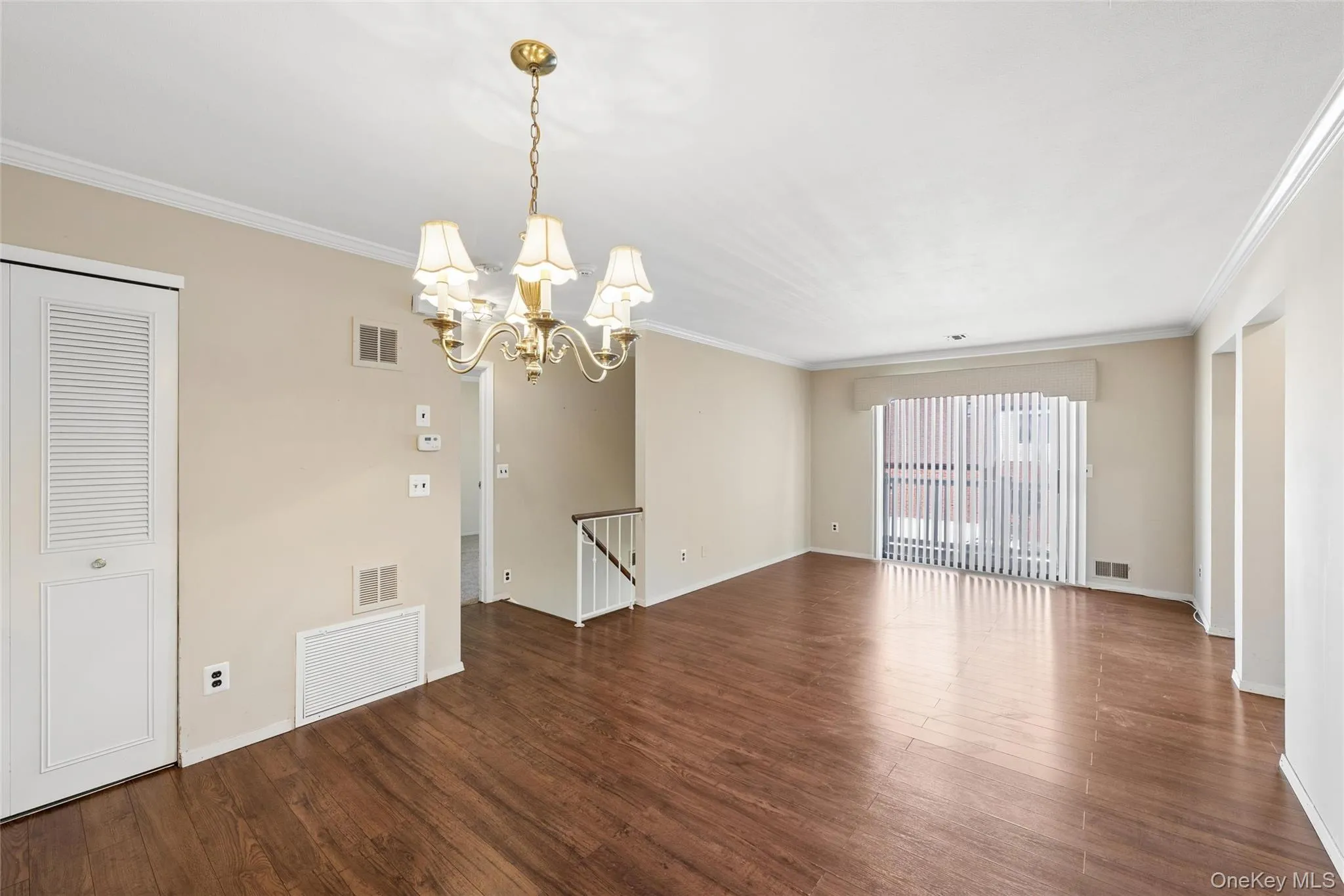 100 Cambridge Drive, Babylon, NY, 2 Bedrooms Bedrooms, 5 Rooms Rooms,2 BathroomsBathrooms,Residential,For Rent,Cambridge,0,982565 100 Cambridge Drive, Babylon, NY, 2 Bedrooms Bedrooms, 5 Rooms Rooms,2 BathroomsBathrooms,Residential,For Rent,Cambridge,0,982565