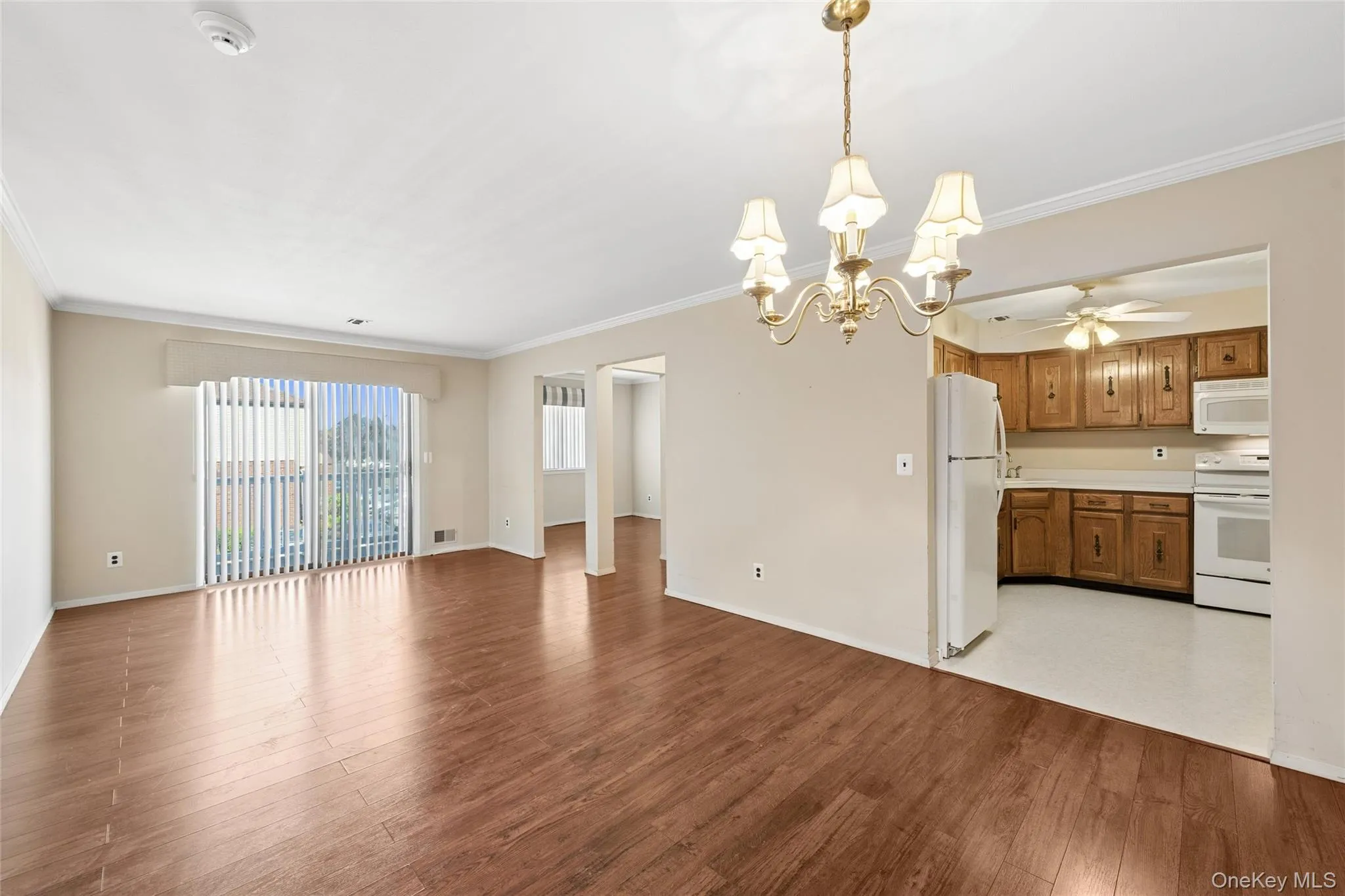 100 Cambridge Drive, Babylon, NY, 2 Bedrooms Bedrooms, 5 Rooms Rooms,2 BathroomsBathrooms,Residential,For Rent,Cambridge,0,982565 100 Cambridge Drive, Babylon, NY, 2 Bedrooms Bedrooms, 5 Rooms Rooms,2 BathroomsBathrooms,Residential,For Rent,Cambridge,0,982565