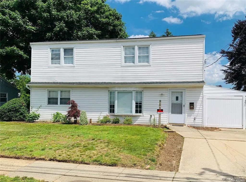 23 Ginny Lane, Oyster Bay, NY, 5 Bedrooms Bedrooms, 10 Rooms Rooms,2 BathroomsBathrooms,Residential Lease,For Rent,Ginny,0,982578 23 Ginny Lane, Oyster Bay, NY, 5 Bedrooms Bedrooms, 10 Rooms Rooms,2 BathroomsBathrooms,Residential Lease,For Rent,Ginny,0,982578