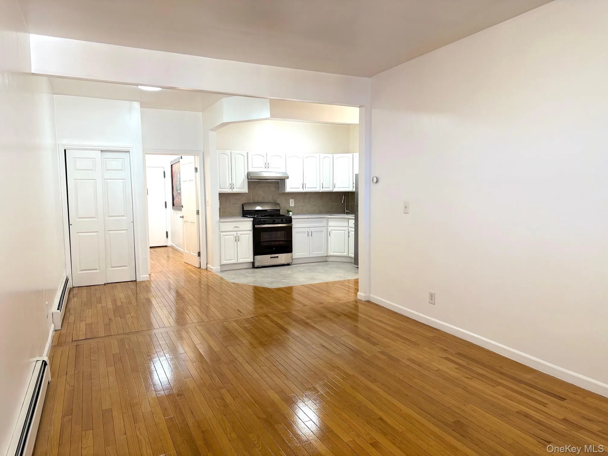 235 Starr Street, New York, NY, 1 Bedroom Bedrooms, 6 Rooms Rooms,1 BathroomBathrooms,Residential Lease,For Rent,Starr,0,982590 235 Starr Street, New York, NY, 1 Bedroom Bedrooms, 6 Rooms Rooms,1 BathroomBathrooms,Residential Lease,For Rent,Starr,0,982590