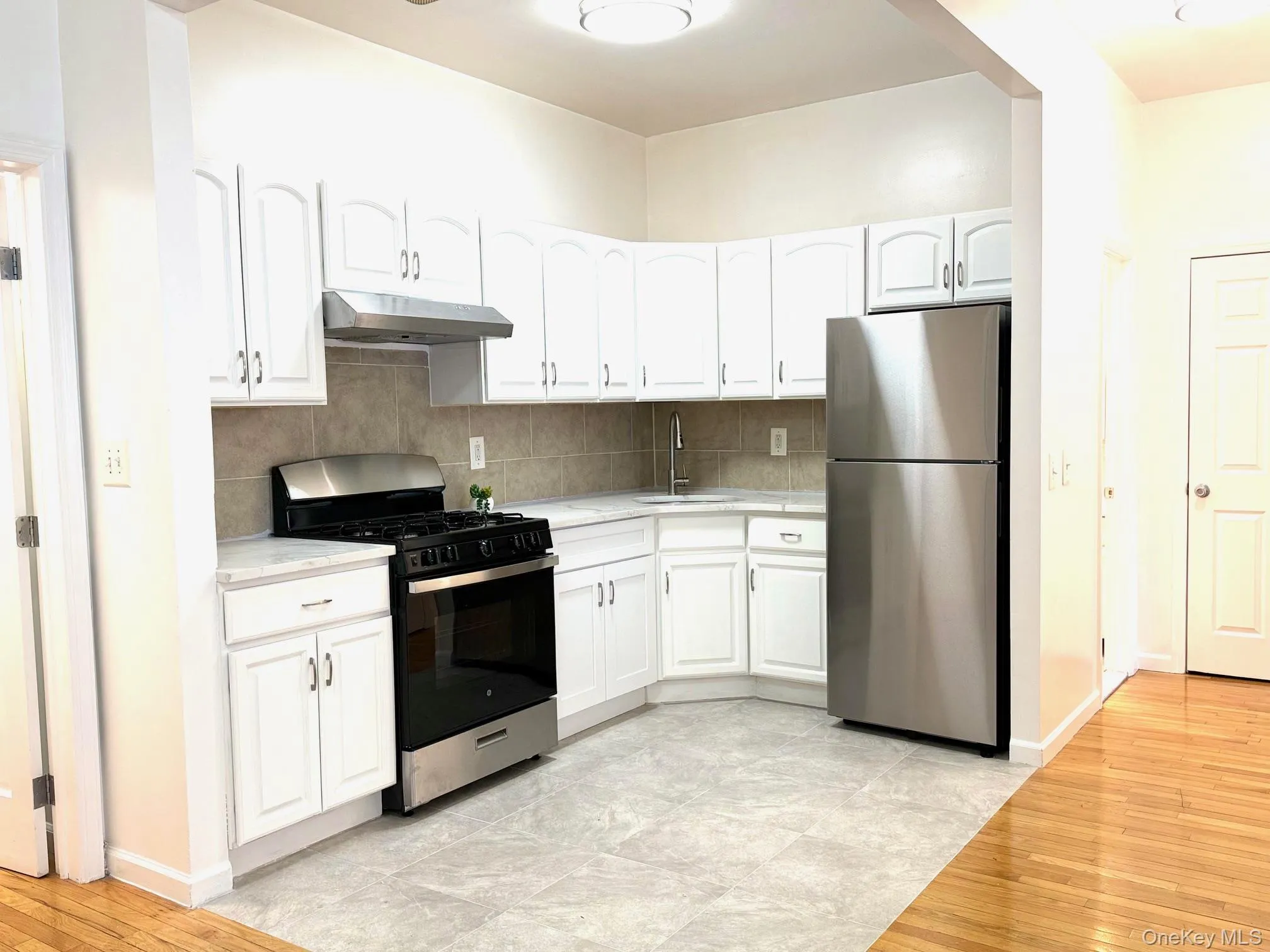 235 Starr Street, New York, NY, 1 Bedroom Bedrooms, 6 Rooms Rooms,1 BathroomBathrooms,Residential Lease,For Rent,Starr,0,982590 235 Starr Street, New York, NY, 1 Bedroom Bedrooms, 6 Rooms Rooms,1 BathroomBathrooms,Residential Lease,For Rent,Starr,0,982590