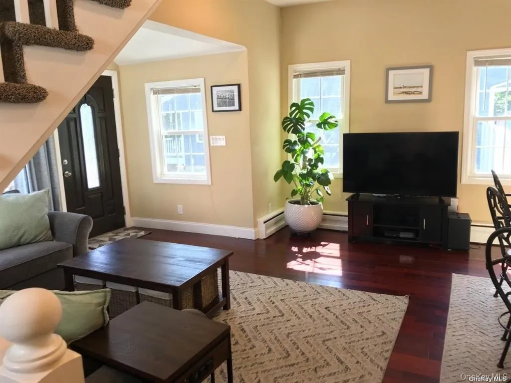 175 Richmond Boulevard, Islip, NY, 2 Bedrooms Bedrooms, 5 Rooms Rooms,2 BathroomsBathrooms,Residential Lease,For Rent,Richmond,0,982609 175 Richmond Boulevard, Islip, NY, 2 Bedrooms Bedrooms, 5 Rooms Rooms,2 BathroomsBathrooms,Residential Lease,For Rent,Richmond,0,982609