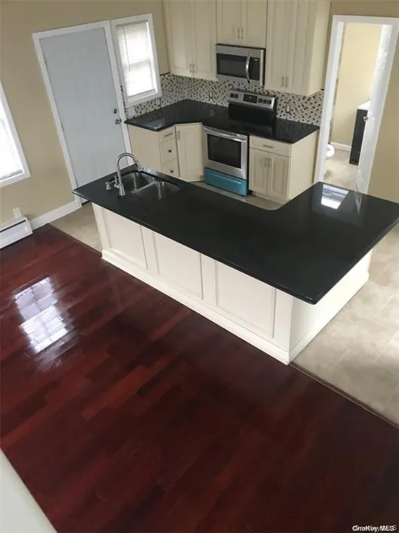 175 Richmond Boulevard, Islip, NY, 2 Bedrooms Bedrooms, 5 Rooms Rooms,2 BathroomsBathrooms,Residential Lease,For Rent,Richmond,0,982609 175 Richmond Boulevard, Islip, NY, 2 Bedrooms Bedrooms, 5 Rooms Rooms,2 BathroomsBathrooms,Residential Lease,For Rent,Richmond,0,982609