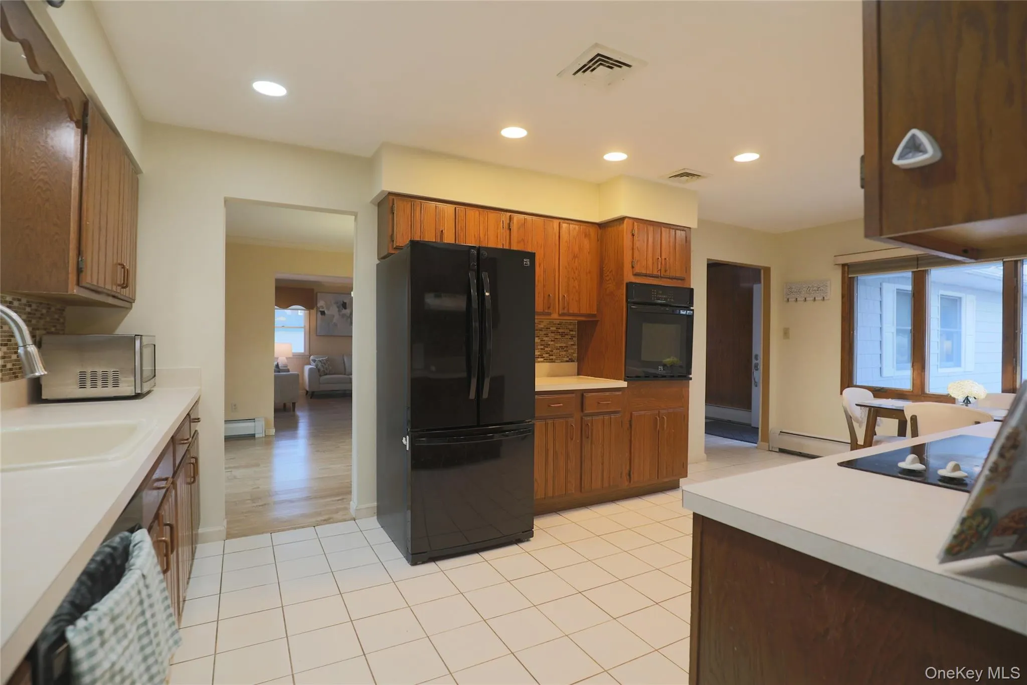 18 Strathmore Village Drive, Brookhaven, NY, 3 Bedrooms Bedrooms, 8 Rooms Rooms,2 BathroomsBathrooms,Residential Lease,For Rent,Strathmore Village,0,982630 18 Strathmore Village Drive, Brookhaven, NY, 3 Bedrooms Bedrooms, 8 Rooms Rooms,2 BathroomsBathrooms,Residential Lease,For Rent,Strathmore Village,0,982630