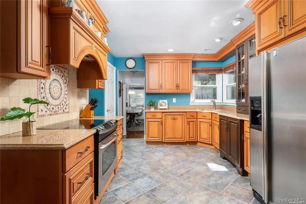 107 Red Oak Court, Brookhaven, NY, 4 Bedrooms Bedrooms, 9 Rooms Rooms,2 BathroomsBathrooms,Residential,For Rent,Red Oak,0,982631 107 Red Oak Court, Brookhaven, NY, 4 Bedrooms Bedrooms, 9 Rooms Rooms,2 BathroomsBathrooms,Residential,For Rent,Red Oak,0,982631