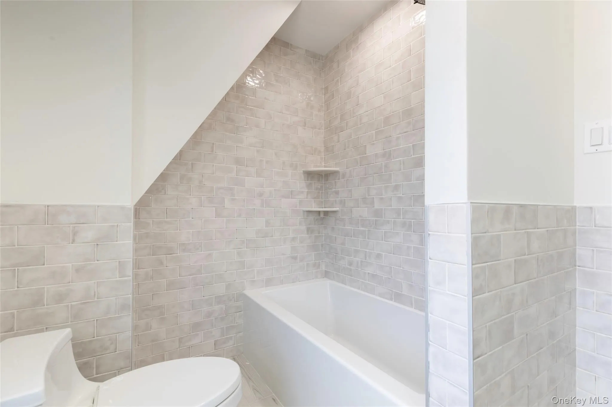 211 Bowne Street, New York, NY, 4 Bedrooms Bedrooms, 9 Rooms Rooms,2 BathroomsBathrooms,Residential,For Rent,Bowne,0,982638 211 Bowne Street, New York, NY, 4 Bedrooms Bedrooms, 9 Rooms Rooms,2 BathroomsBathrooms,Residential,For Rent,Bowne,0,982638