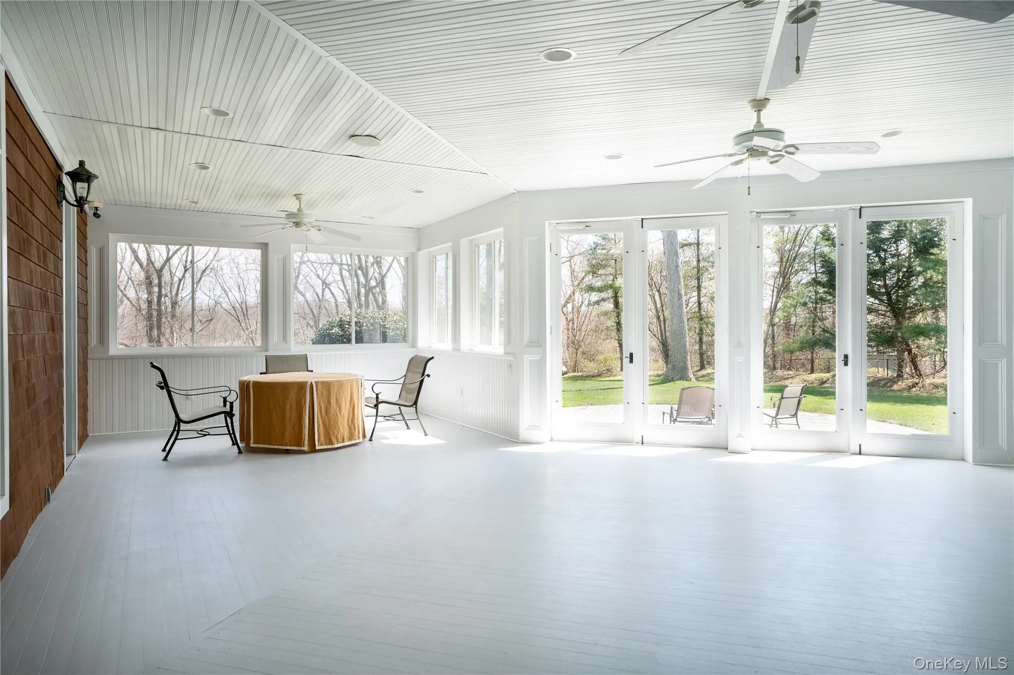 Enclosed 3 Season Porch Perfect For Entertaining! Enclosed 3 Season Porch Perfect For Entertaining!