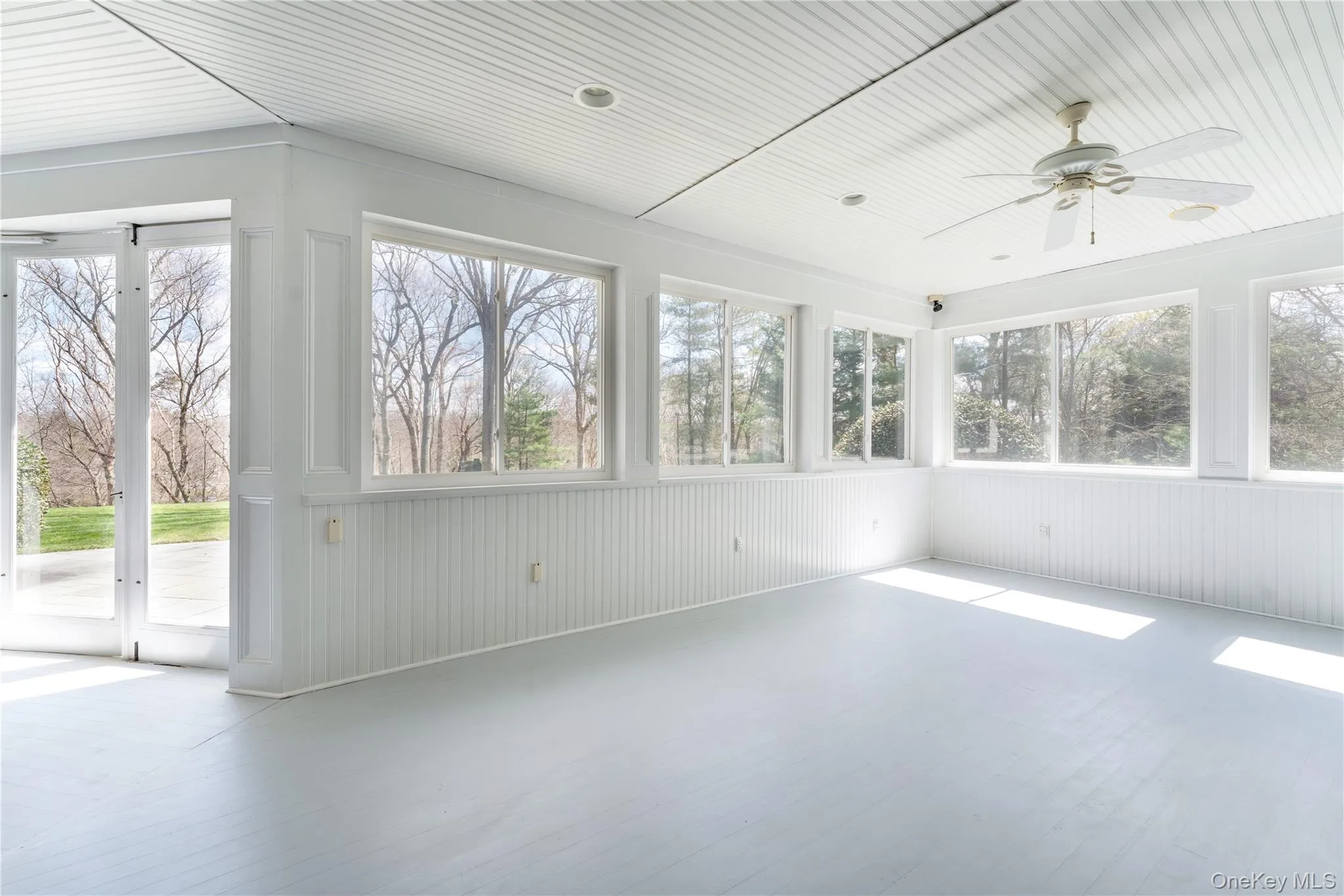 Enclosed 3 Season Porch Perfect For Entertaining! Enclosed 3 Season Porch Perfect For Entertaining!