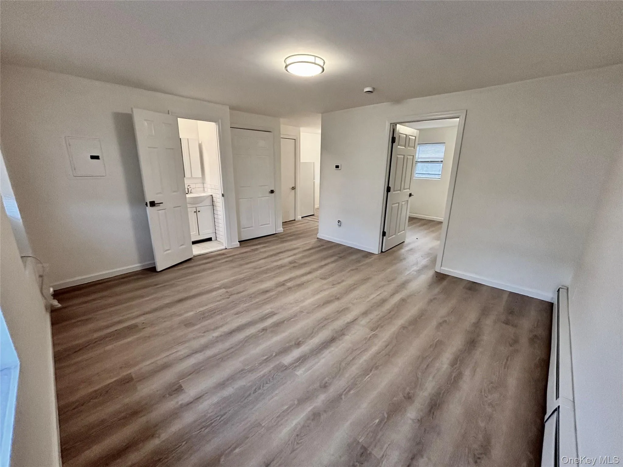 30 Davis Street, Beacon, NY, 1 Bedroom Bedrooms, 4 Rooms Rooms,1 BathroomBathrooms,Residential Lease,For Rent,Davis,0,982670 30 Davis Street, Beacon, NY, 1 Bedroom Bedrooms, 4 Rooms Rooms,1 BathroomBathrooms,Residential Lease,For Rent,Davis,0,982670
