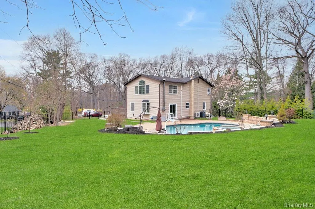 75 Airmont Road, Ramapo, NY, 4 Bedrooms Bedrooms, 10 Rooms Rooms,3 BathroomsBathrooms,Residential,For Rent,Airmont,0,982673 75 Airmont Road, Ramapo, NY, 4 Bedrooms Bedrooms, 10 Rooms Rooms,3 BathroomsBathrooms,Residential,For Rent,Airmont,0,982673