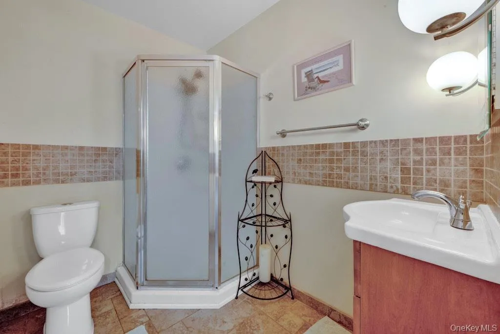 75 Airmont Road, Ramapo, NY, 4 Bedrooms Bedrooms, 10 Rooms Rooms,3 BathroomsBathrooms,Residential,For Rent,Airmont,0,982673 75 Airmont Road, Ramapo, NY, 4 Bedrooms Bedrooms, 10 Rooms Rooms,3 BathroomsBathrooms,Residential,For Rent,Airmont,0,982673