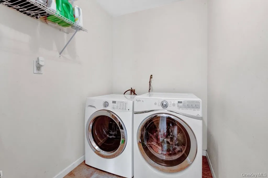 75 Airmont Road, Ramapo, NY, 4 Bedrooms Bedrooms, 10 Rooms Rooms,3 BathroomsBathrooms,Residential,For Rent,Airmont,0,982673 75 Airmont Road, Ramapo, NY, 4 Bedrooms Bedrooms, 10 Rooms Rooms,3 BathroomsBathrooms,Residential,For Rent,Airmont,0,982673