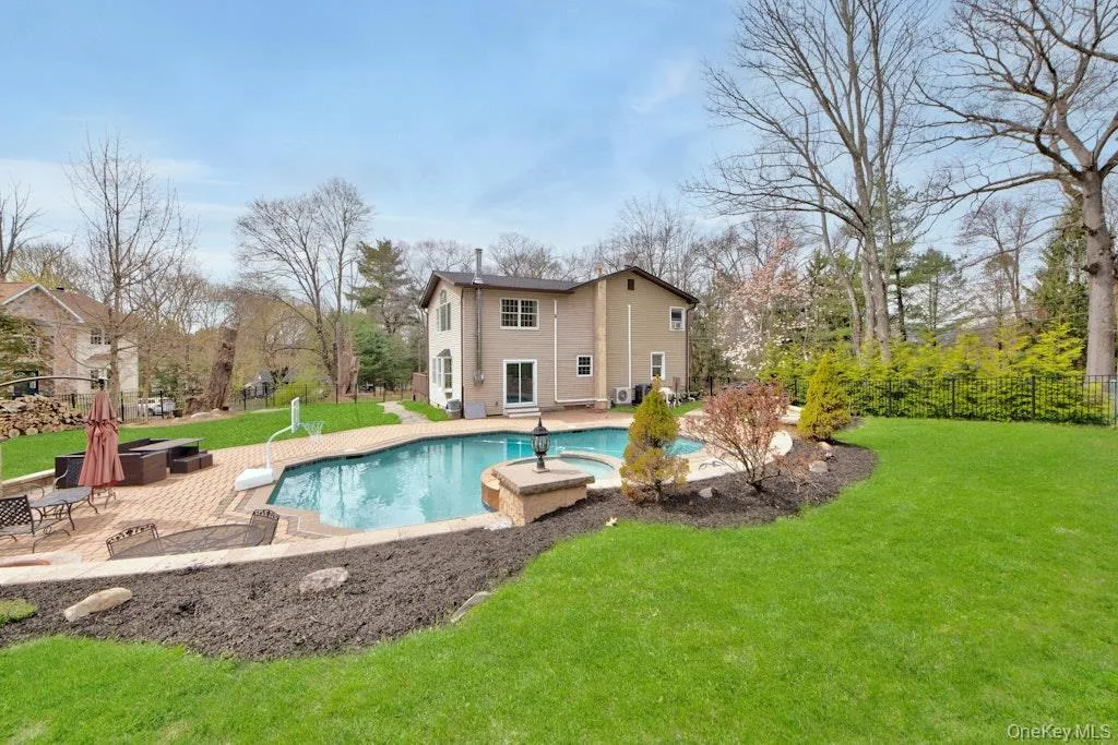 75 Airmont Road, Ramapo, NY, 4 Bedrooms Bedrooms, 10 Rooms Rooms,3 BathroomsBathrooms,Residential,For Rent,Airmont,0,982673 75 Airmont Road, Ramapo, NY, 4 Bedrooms Bedrooms, 10 Rooms Rooms,3 BathroomsBathrooms,Residential,For Rent,Airmont,0,982673
