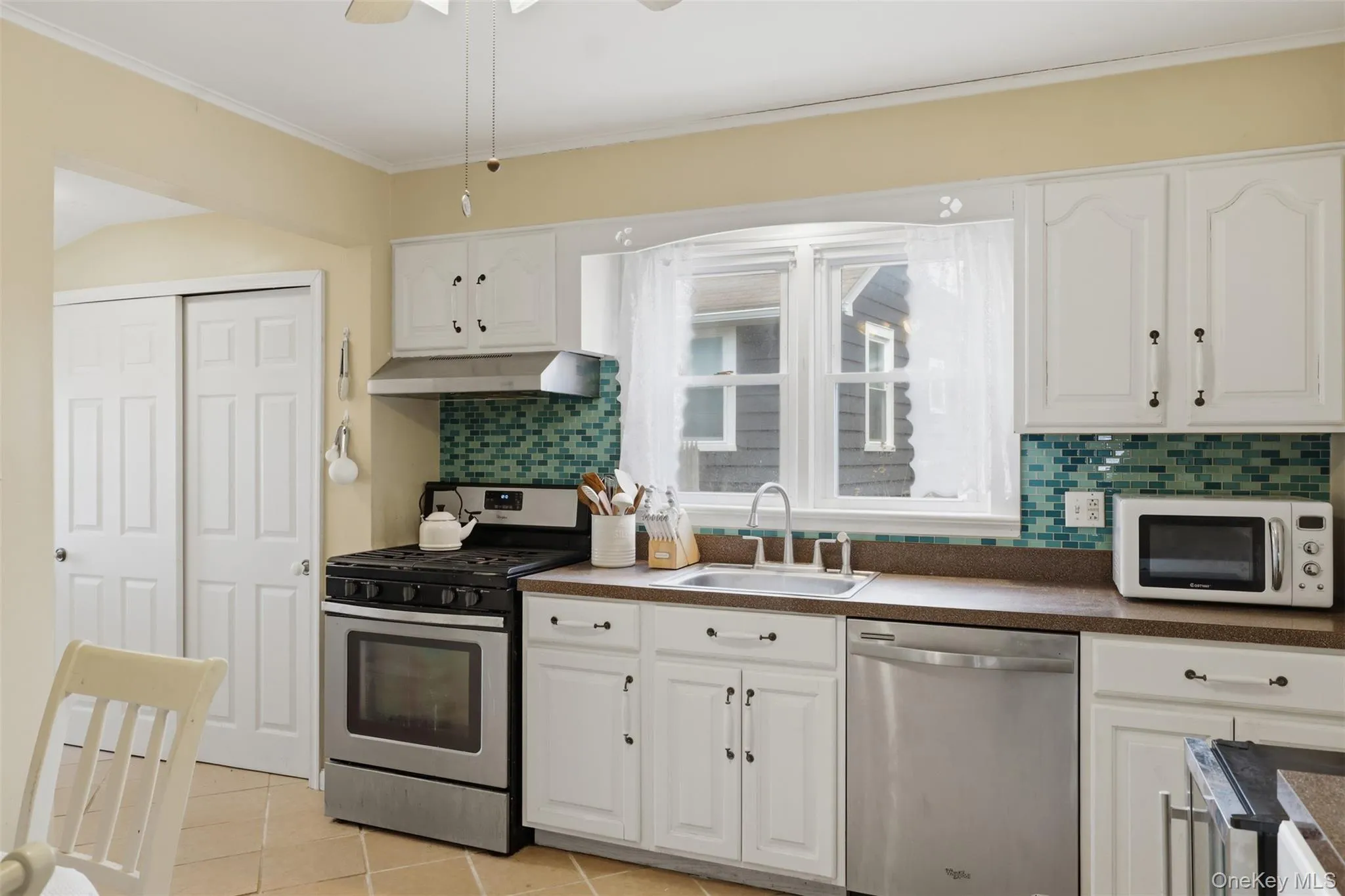 Large pantry beside the kitchen for additional storage Large pantry beside the kitchen for additional storage
