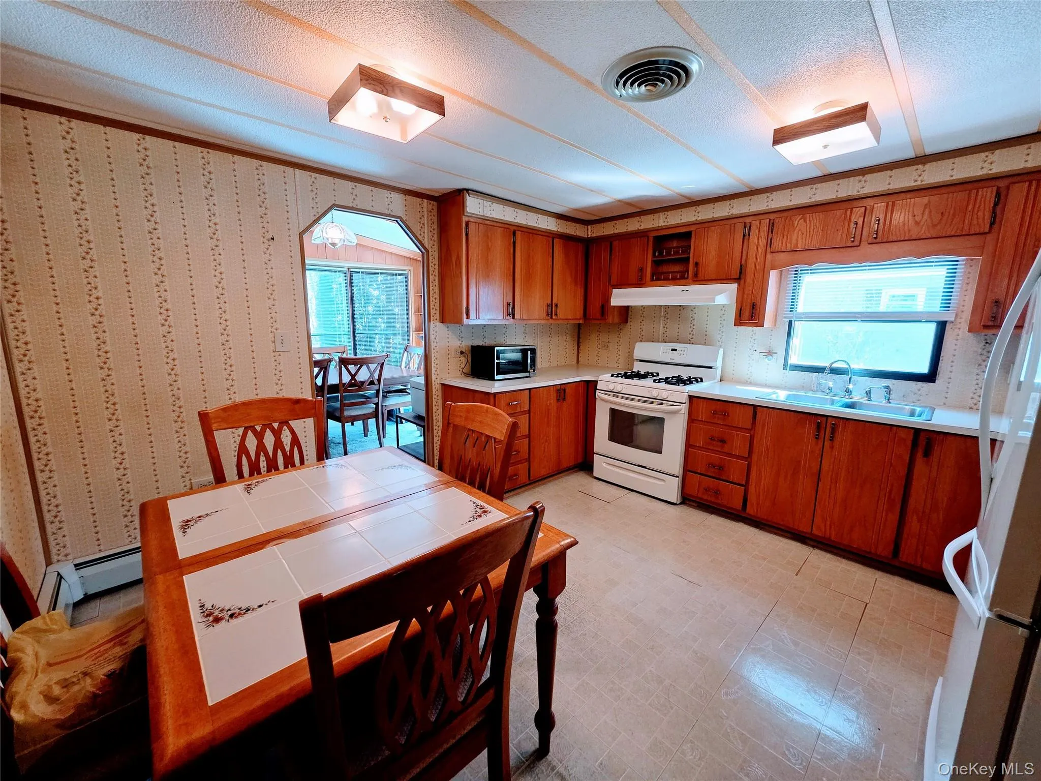 6 Short Lane, Hyde Park, NY, 2 Bedrooms Bedrooms, 5 Rooms Rooms,2 BathroomsBathrooms,Residential Sale,For Rent,Short,0,982689 6 Short Lane, Hyde Park, NY, 2 Bedrooms Bedrooms, 5 Rooms Rooms,2 BathroomsBathrooms,Residential Sale,For Rent,Short,0,982689