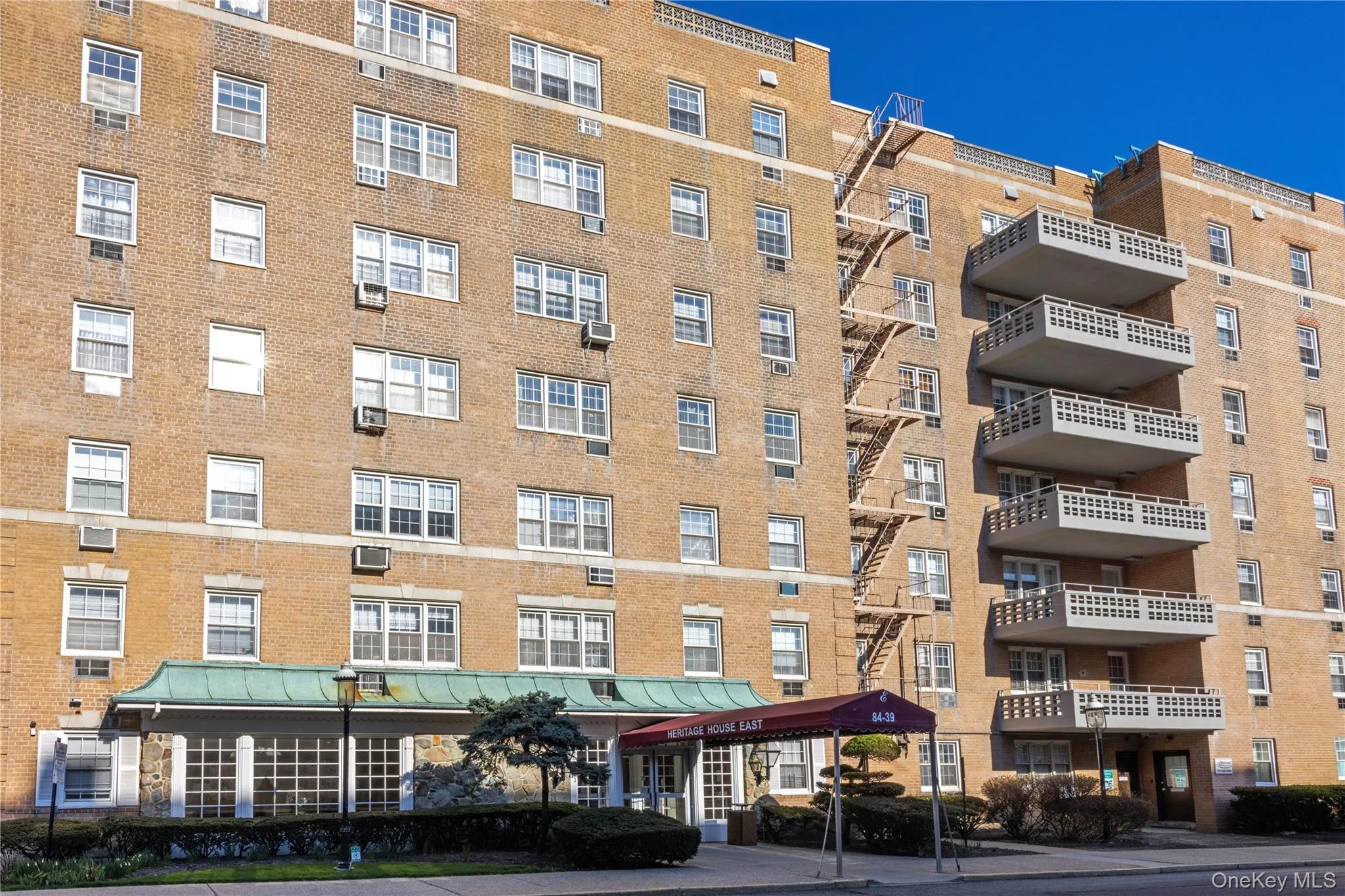 84-39 153rd Avenue, New York, NY, 1 Bedroom Bedrooms, 4 Rooms Rooms,1 BathroomBathrooms,Residential Lease,For Rent,153rd,0,982692 84-39 153rd Avenue, New York, NY, 1 Bedroom Bedrooms, 4 Rooms Rooms,1 BathroomBathrooms,Residential Lease,For Rent,153rd,0,982692
