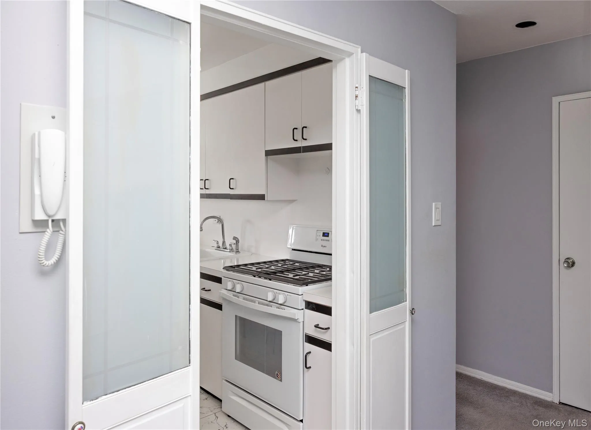 84-39 153rd Avenue, New York, NY, 1 Bedroom Bedrooms, 4 Rooms Rooms,1 BathroomBathrooms,Residential Lease,For Rent,153rd,0,982692 84-39 153rd Avenue, New York, NY, 1 Bedroom Bedrooms, 4 Rooms Rooms,1 BathroomBathrooms,Residential Lease,For Rent,153rd,0,982692