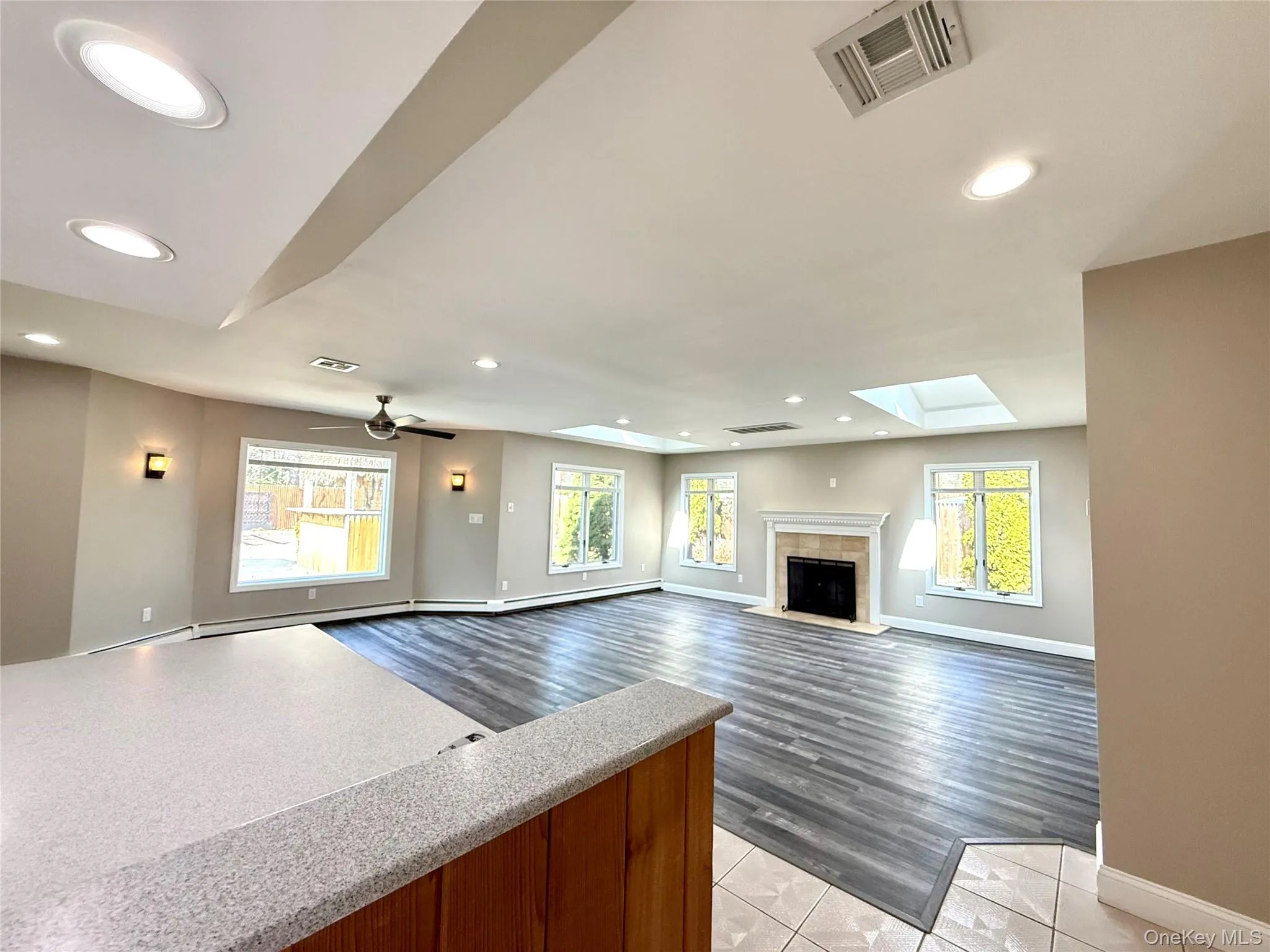 102 Sycamore Circle, Brookhaven, NY, 4 Bedrooms Bedrooms, 9 Rooms Rooms,3 BathroomsBathrooms,Residential Lease,For Rent,Sycamore,0,982701 102 Sycamore Circle, Brookhaven, NY, 4 Bedrooms Bedrooms, 9 Rooms Rooms,3 BathroomsBathrooms,Residential Lease,For Rent,Sycamore,0,982701