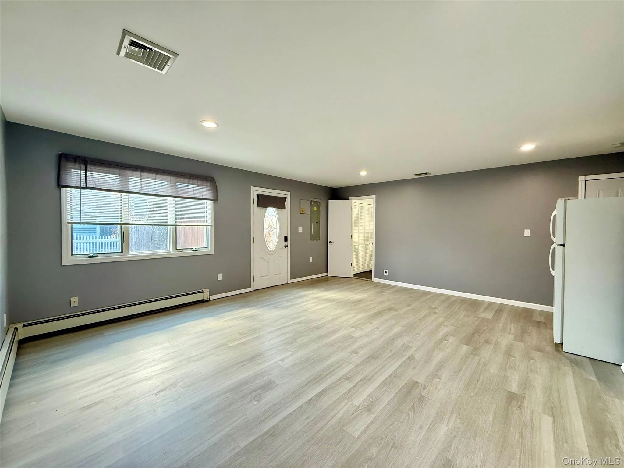 102 Sycamore Circle, Brookhaven, NY, 4 Bedrooms Bedrooms, 9 Rooms Rooms,3 BathroomsBathrooms,Residential Lease,For Rent,Sycamore,0,982701 102 Sycamore Circle, Brookhaven, NY, 4 Bedrooms Bedrooms, 9 Rooms Rooms,3 BathroomsBathrooms,Residential Lease,For Rent,Sycamore,0,982701