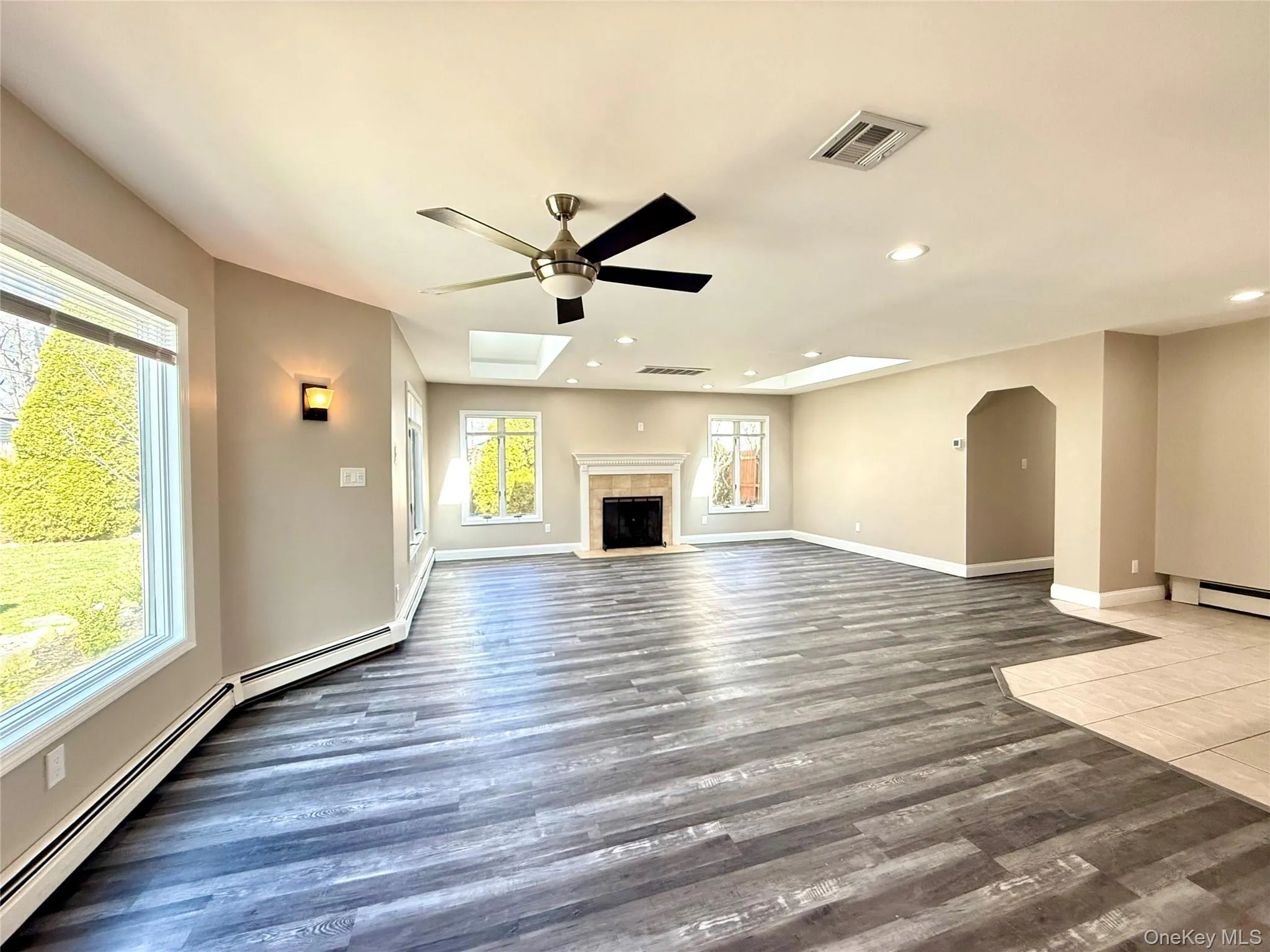 102 Sycamore Circle, Brookhaven, NY, 4 Bedrooms Bedrooms, 9 Rooms Rooms,3 BathroomsBathrooms,Residential Lease,For Rent,Sycamore,0,982701 102 Sycamore Circle, Brookhaven, NY, 4 Bedrooms Bedrooms, 9 Rooms Rooms,3 BathroomsBathrooms,Residential Lease,For Rent,Sycamore,0,982701