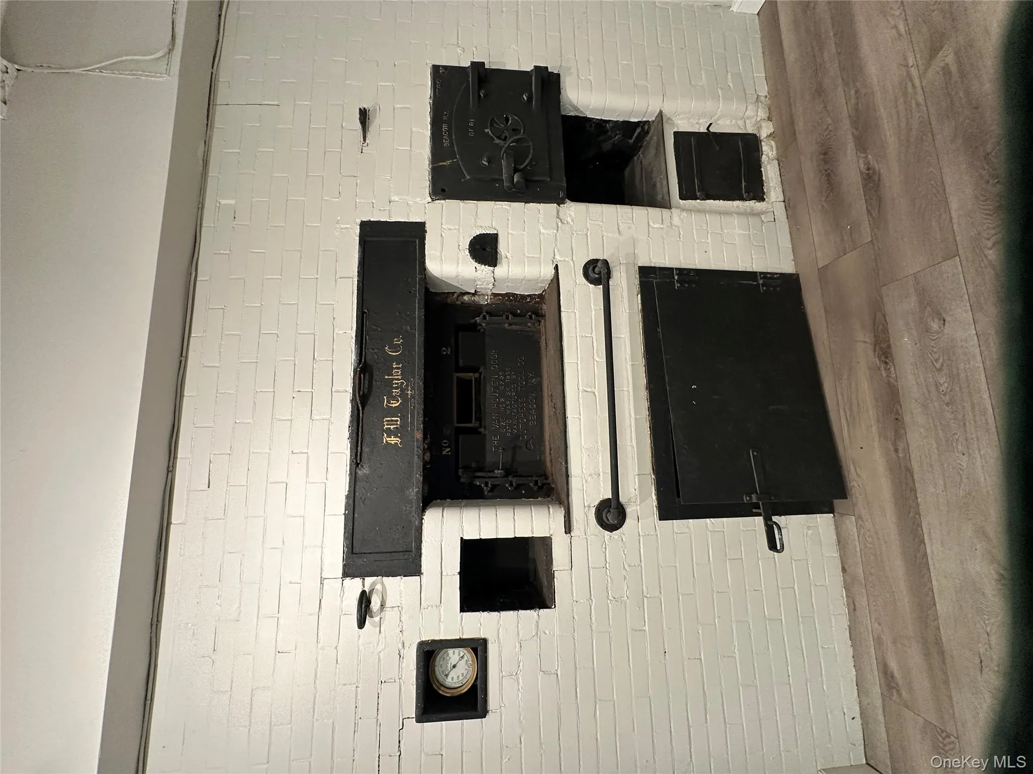 101 Main Street, Huntington, NY, ,Commercial Lease,For Rent,Main,0,982721 101 Main Street, Huntington, NY, ,Commercial Lease,For Rent,Main,0,982721