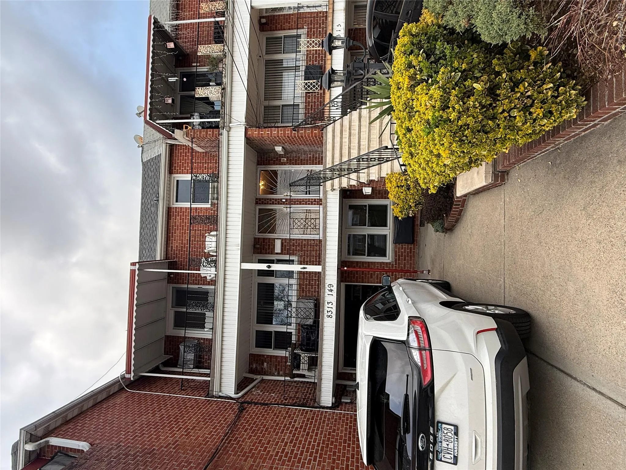 83-13 149th Avenue, New York, NY, 3 Bedrooms Bedrooms, 6 Rooms Rooms,1 BathroomBathrooms,Residential Lease,For Rent,149th,0,982733 83-13 149th Avenue, New York, NY, 3 Bedrooms Bedrooms, 6 Rooms Rooms,1 BathroomBathrooms,Residential Lease,For Rent,149th,0,982733