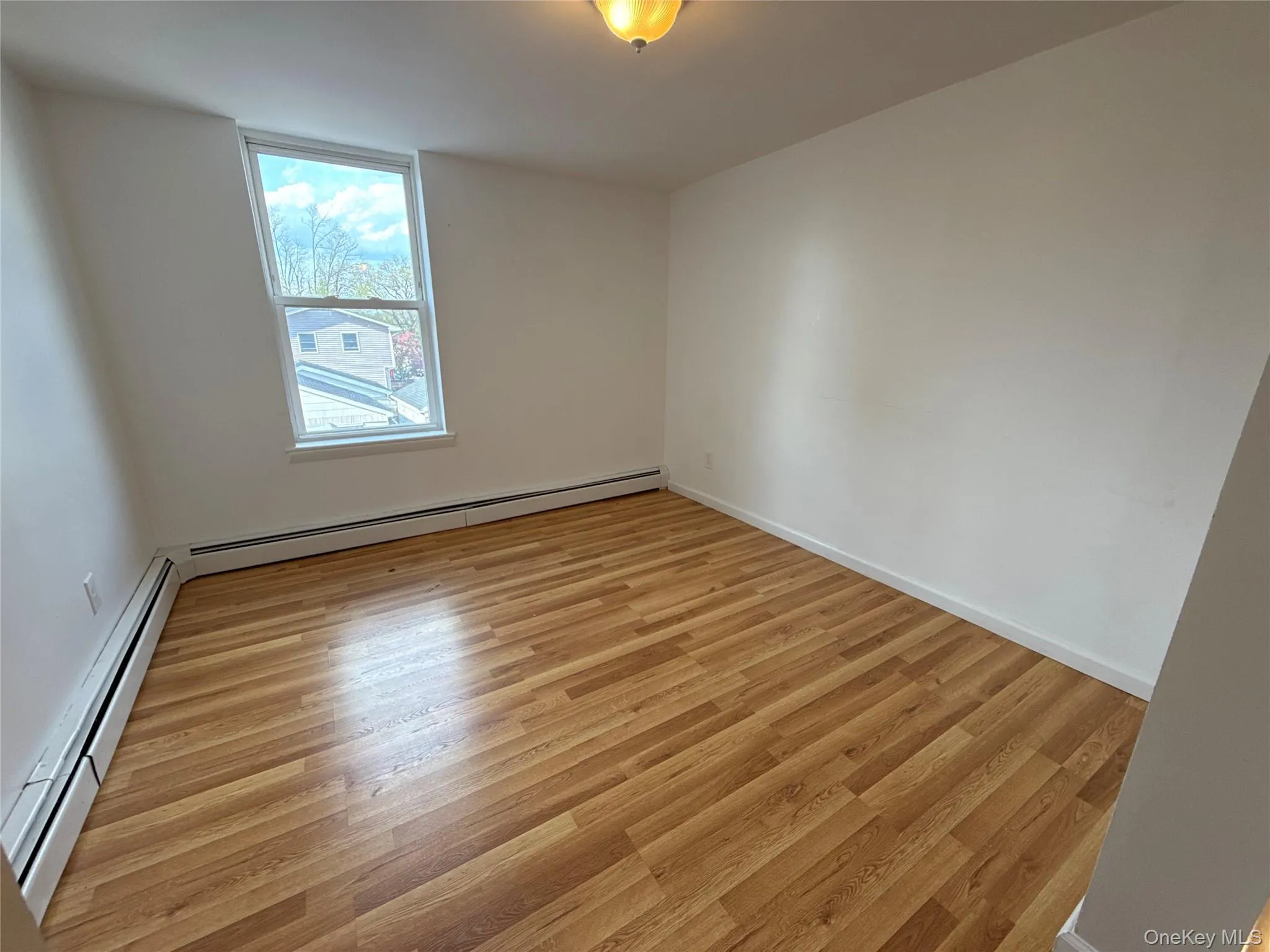 49 1/2 Elm Street, Mount Pleasant, NY, 3 Bedrooms Bedrooms, 5 Rooms Rooms,1 BathroomBathrooms,Residential Lease,For Rent,Elm,0,982737 49 1/2 Elm Street, Mount Pleasant, NY, 3 Bedrooms Bedrooms, 5 Rooms Rooms,1 BathroomBathrooms,Residential Lease,For Rent,Elm,0,982737