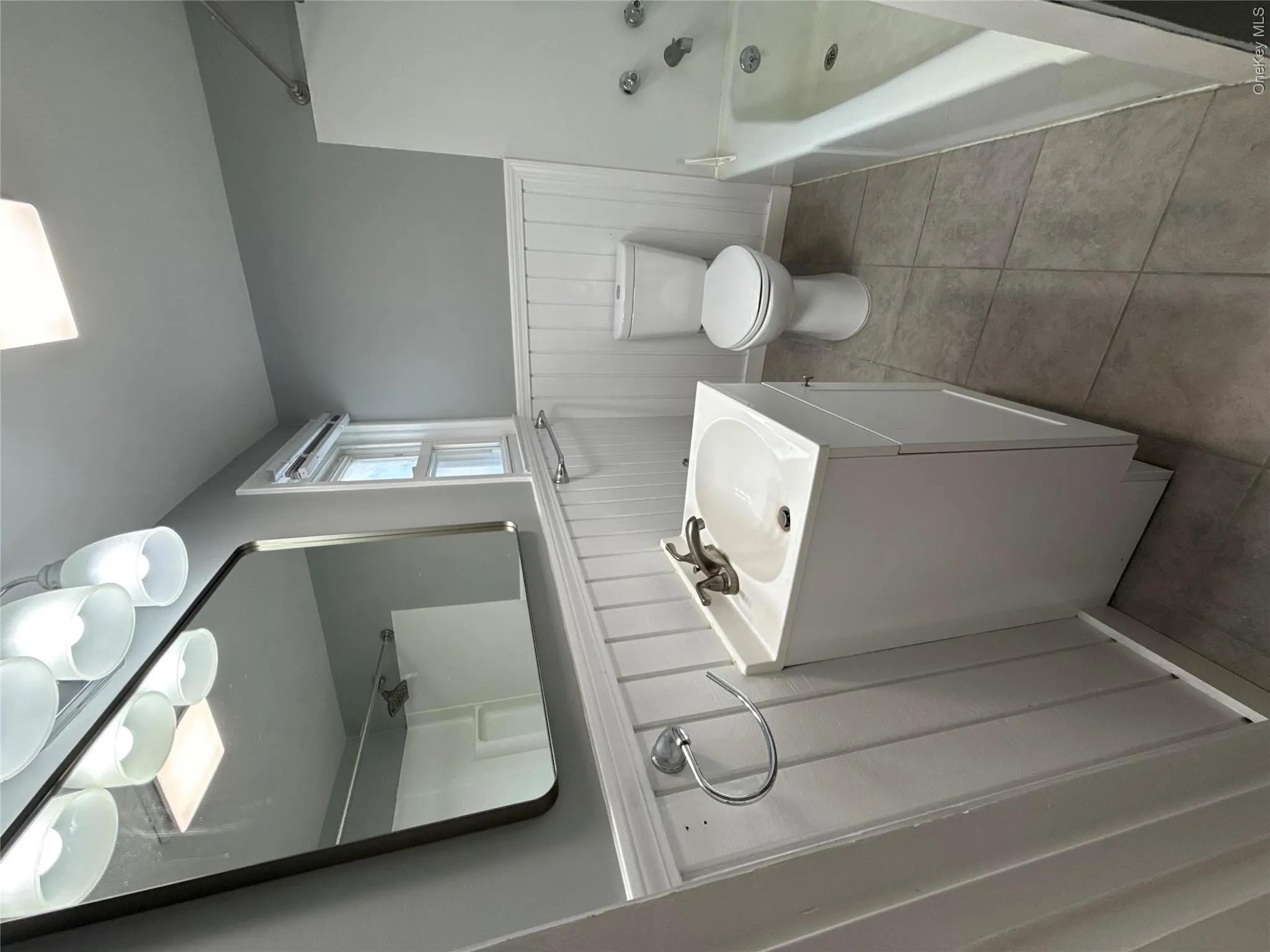 49 1/2 Elm Street, Mount Pleasant, NY, 3 Bedrooms Bedrooms, 5 Rooms Rooms,1 BathroomBathrooms,Residential Lease,For Rent,Elm,0,982737 49 1/2 Elm Street, Mount Pleasant, NY, 3 Bedrooms Bedrooms, 5 Rooms Rooms,1 BathroomBathrooms,Residential Lease,For Rent,Elm,0,982737