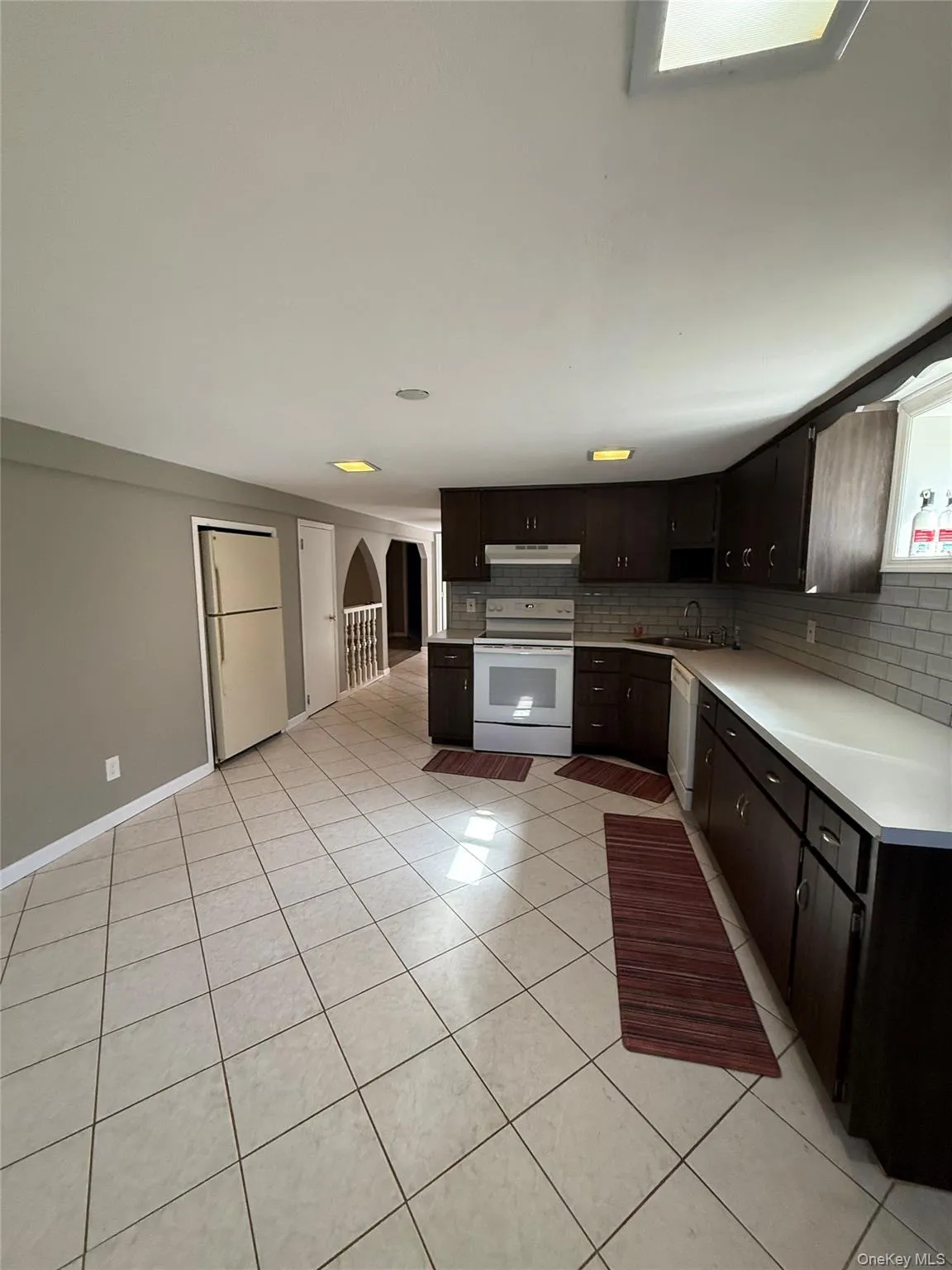 60 Wheatfield Lane, Huntington, NY, 1 Bedroom Bedrooms, 10 Rooms Rooms,1 BathroomBathrooms,Residential Lease,For Rent,Wheatfield,0,982748 60 Wheatfield Lane, Huntington, NY, 1 Bedroom Bedrooms, 10 Rooms Rooms,1 BathroomBathrooms,Residential Lease,For Rent,Wheatfield,0,982748