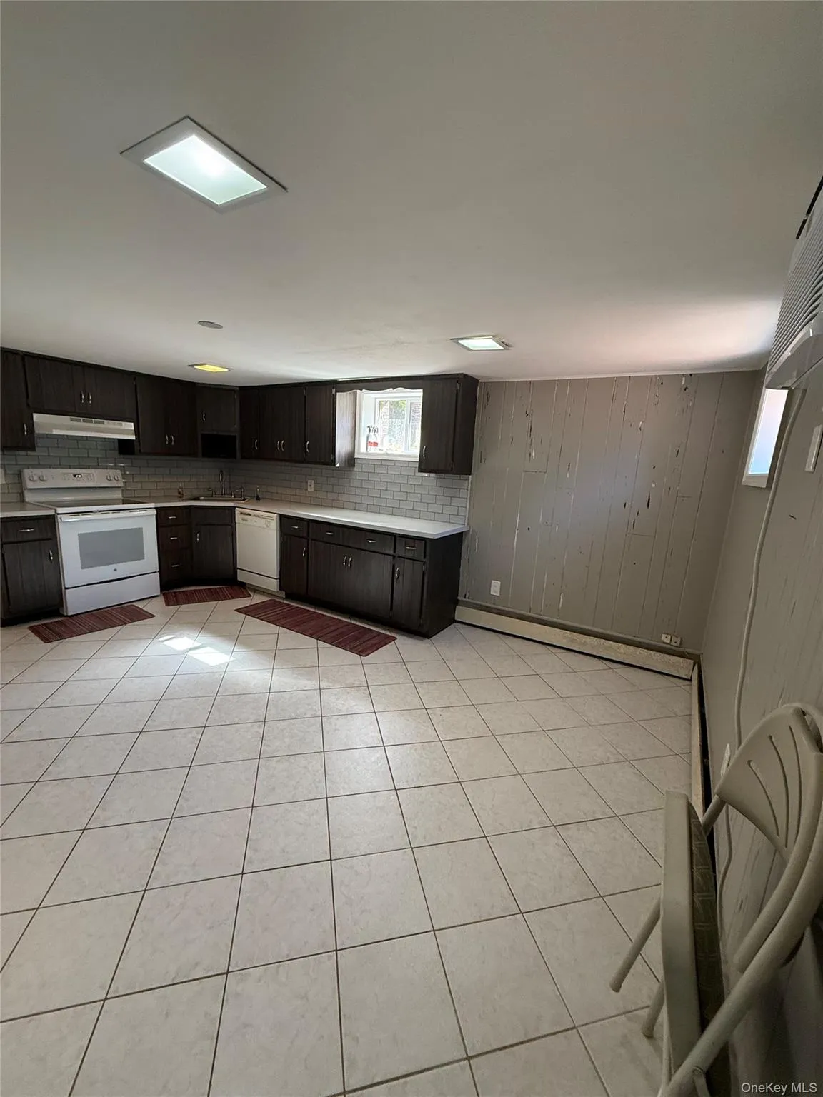 60 Wheatfield Lane, Huntington, NY, 1 Bedroom Bedrooms, 10 Rooms Rooms,1 BathroomBathrooms,Residential Lease,For Rent,Wheatfield,0,982748 60 Wheatfield Lane, Huntington, NY, 1 Bedroom Bedrooms, 10 Rooms Rooms,1 BathroomBathrooms,Residential Lease,For Rent,Wheatfield,0,982748