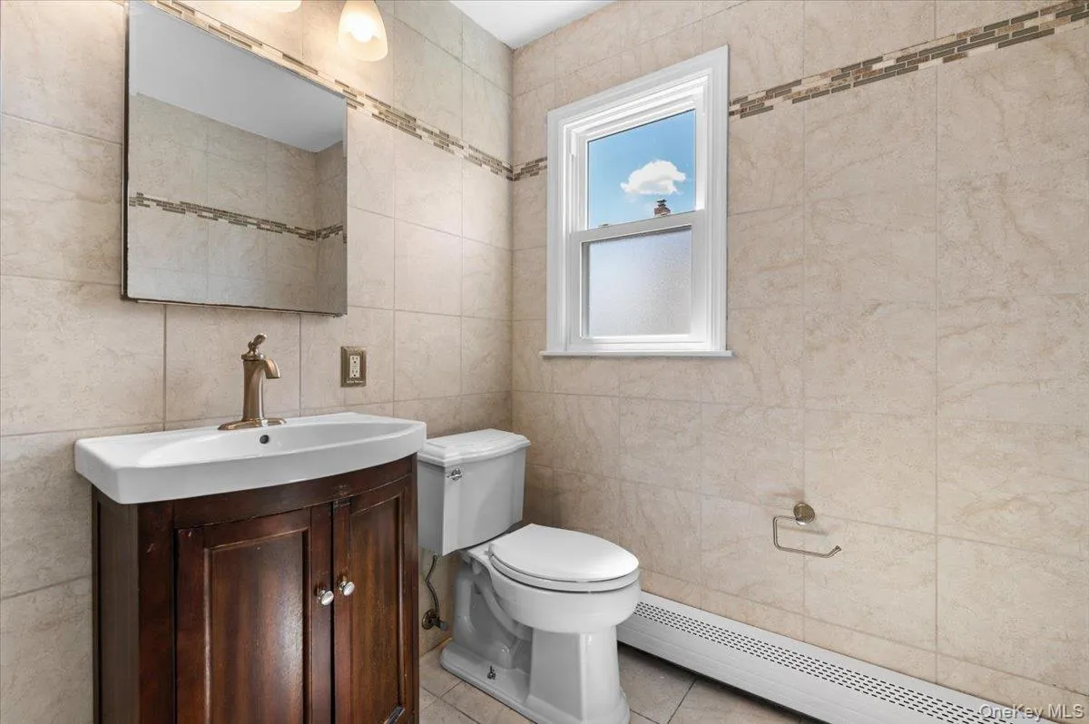 1461 10th Street, West Babylon, NY, 4 Bedrooms Bedrooms, 9 Rooms Rooms,2 BathroomsBathrooms,Residential Lease,For Rent,10th,0,982766 1461 10th Street, West Babylon, NY, 4 Bedrooms Bedrooms, 9 Rooms Rooms,2 BathroomsBathrooms,Residential Lease,For Rent,10th,0,982766