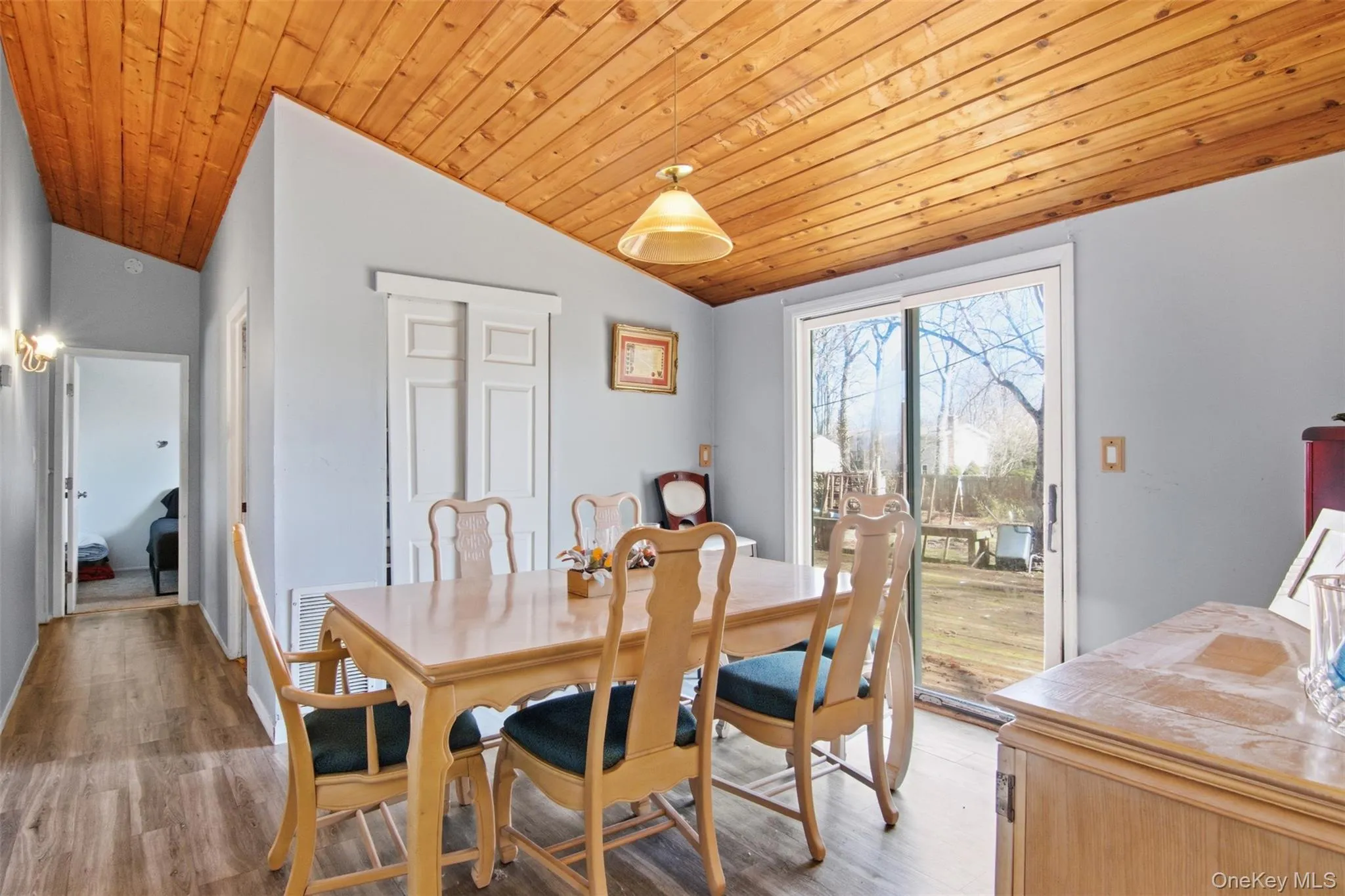 30 Lodge Lane, Brookhaven, NY, 4 Bedrooms Bedrooms, 7 Rooms Rooms,3 BathroomsBathrooms,Residential,For Rent,Lodge,0,982774 30 Lodge Lane, Brookhaven, NY, 4 Bedrooms Bedrooms, 7 Rooms Rooms,3 BathroomsBathrooms,Residential,For Rent,Lodge,0,982774