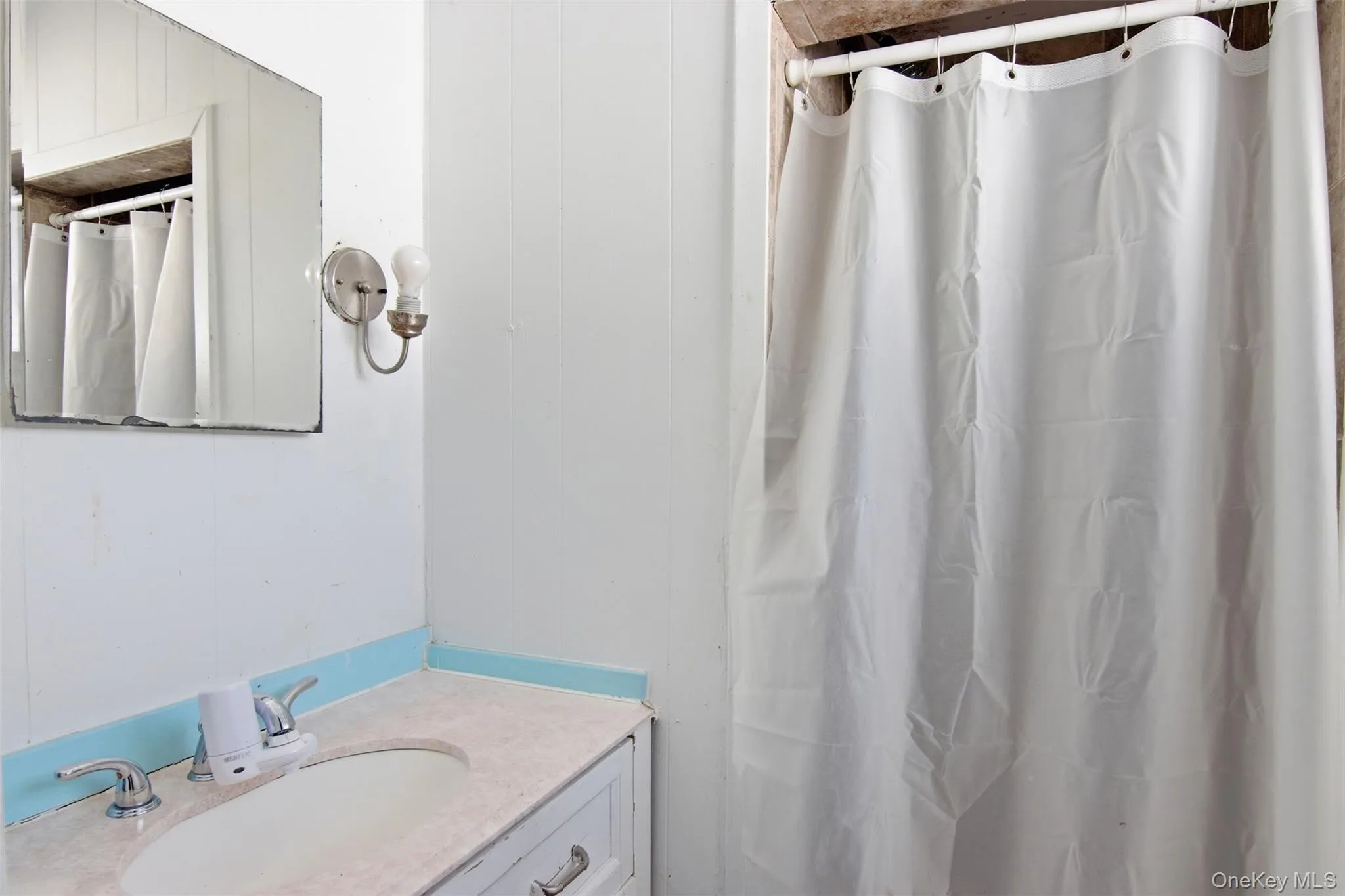 30 Lodge Lane, Brookhaven, NY, 4 Bedrooms Bedrooms, 7 Rooms Rooms,3 BathroomsBathrooms,Residential,For Rent,Lodge,0,982774 30 Lodge Lane, Brookhaven, NY, 4 Bedrooms Bedrooms, 7 Rooms Rooms,3 BathroomsBathrooms,Residential,For Rent,Lodge,0,982774