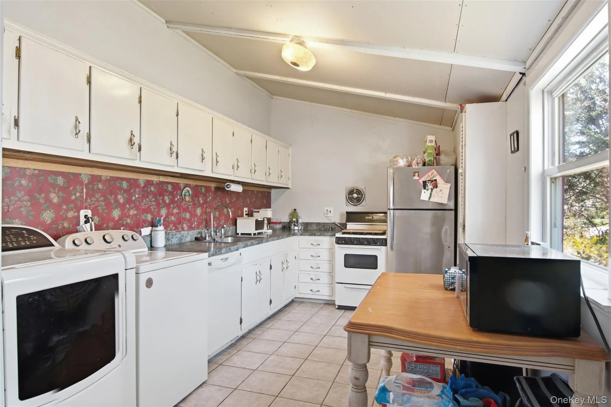 30 Lodge Lane, Brookhaven, NY, 4 Bedrooms Bedrooms, 7 Rooms Rooms,3 BathroomsBathrooms,Residential,For Rent,Lodge,0,982774 30 Lodge Lane, Brookhaven, NY, 4 Bedrooms Bedrooms, 7 Rooms Rooms,3 BathroomsBathrooms,Residential,For Rent,Lodge,0,982774